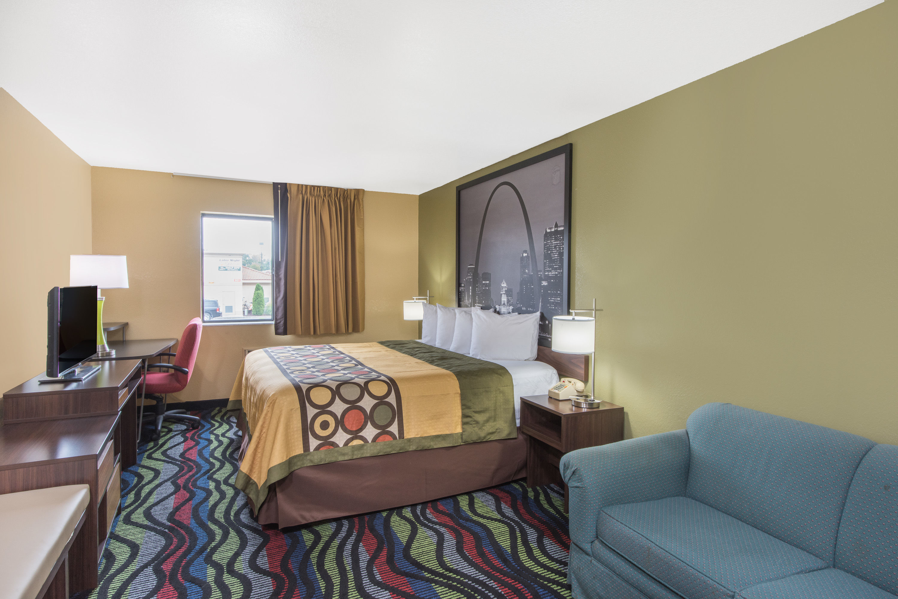Guest room at the Super 8 by Wyndham Farmington in Farmington, Missouri