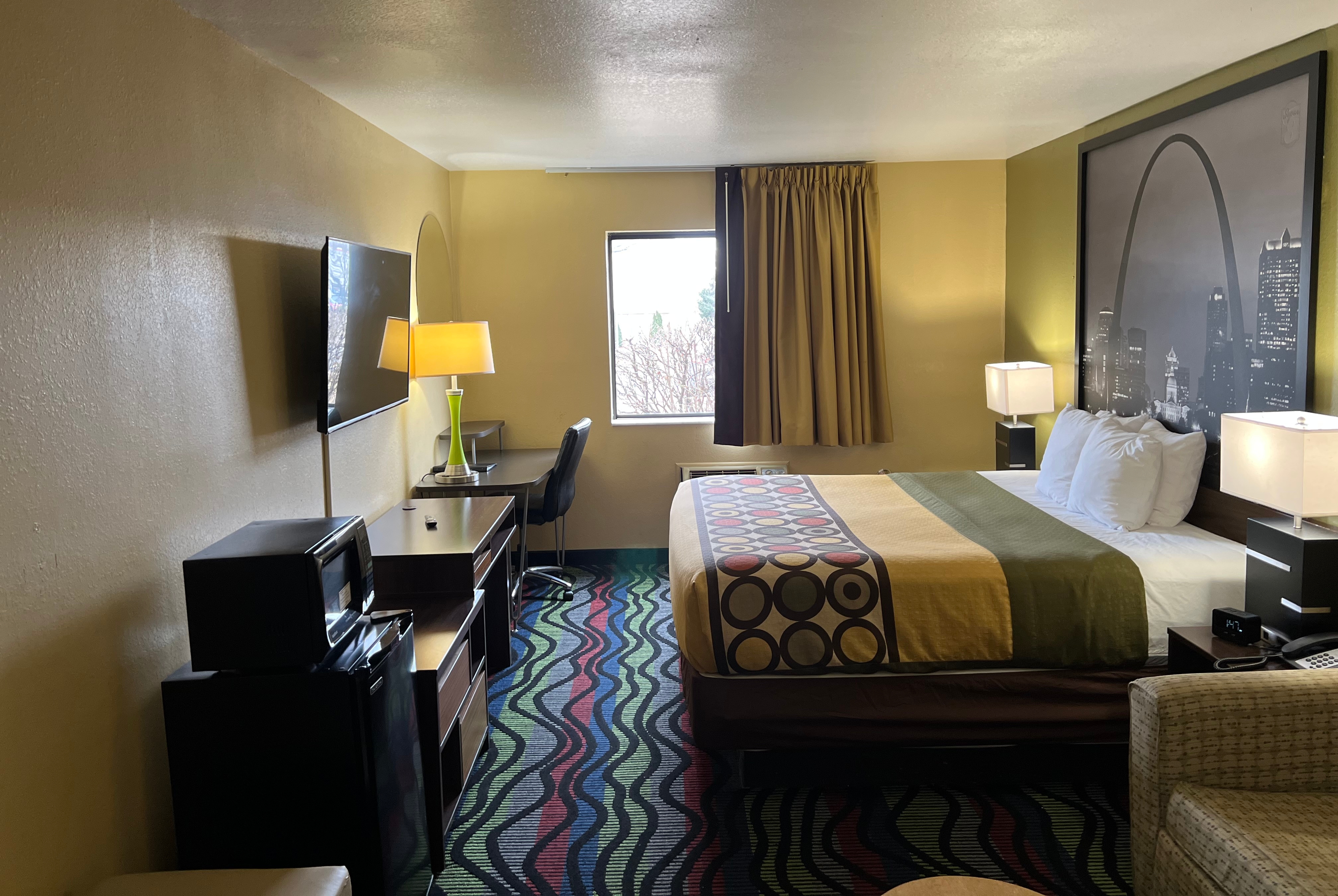 Guest room at the Super 8 by Wyndham Farmington in Farmington, Missouri
