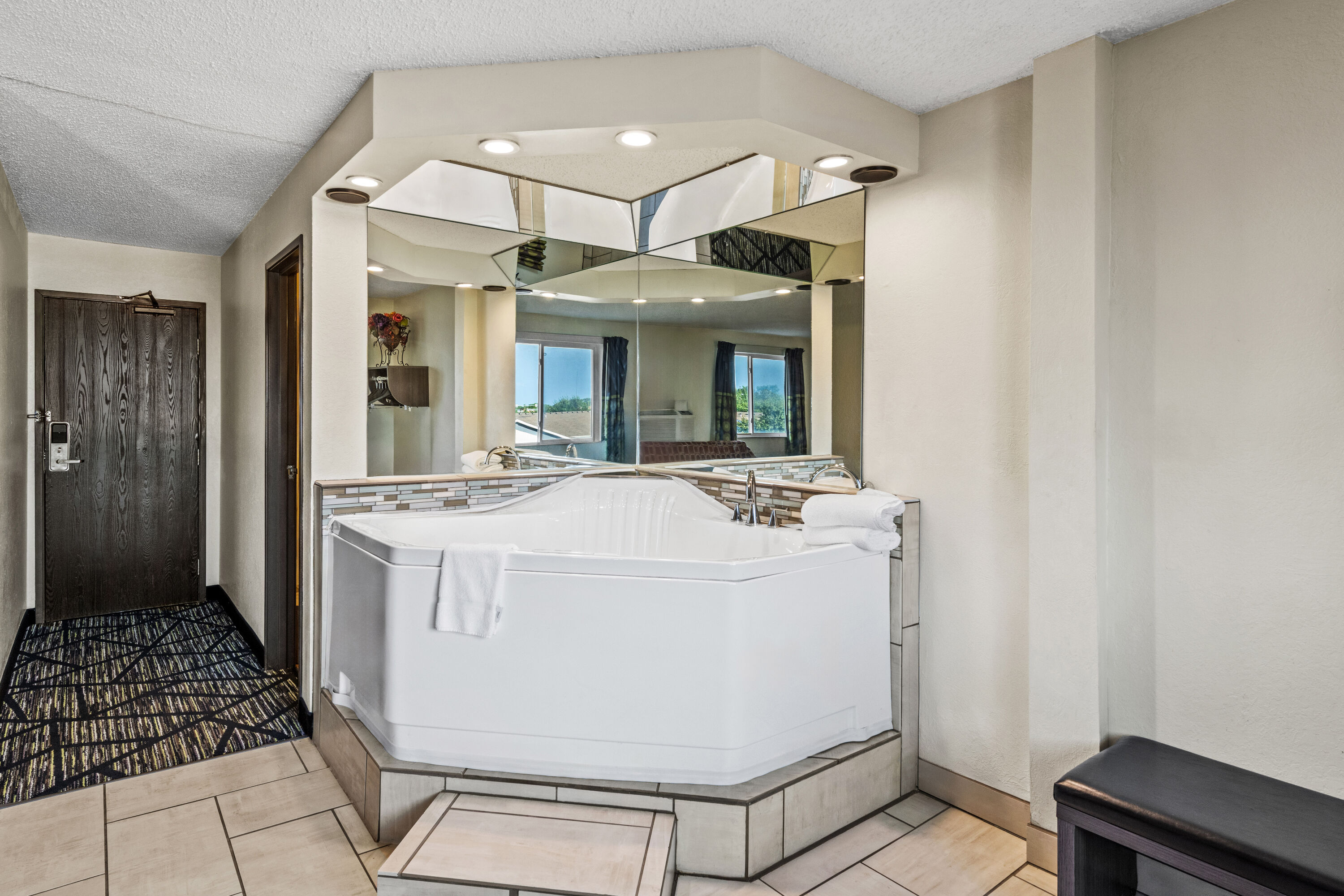 Super 8 by Wyndham Independence Kansas City suite in Independence, Missouri