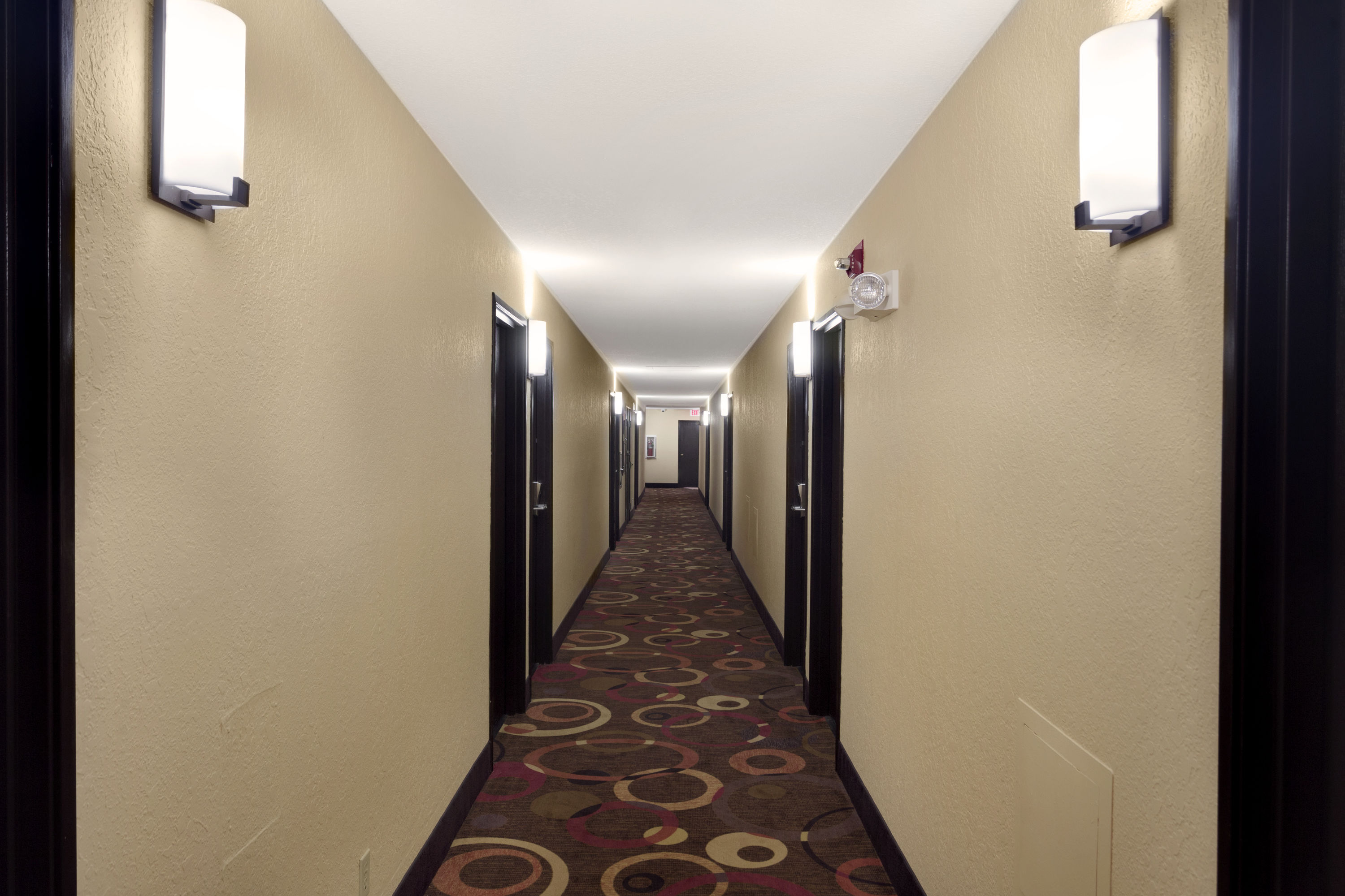 Super 8 By Wyndham Joplin Joplin Mo Hotels
