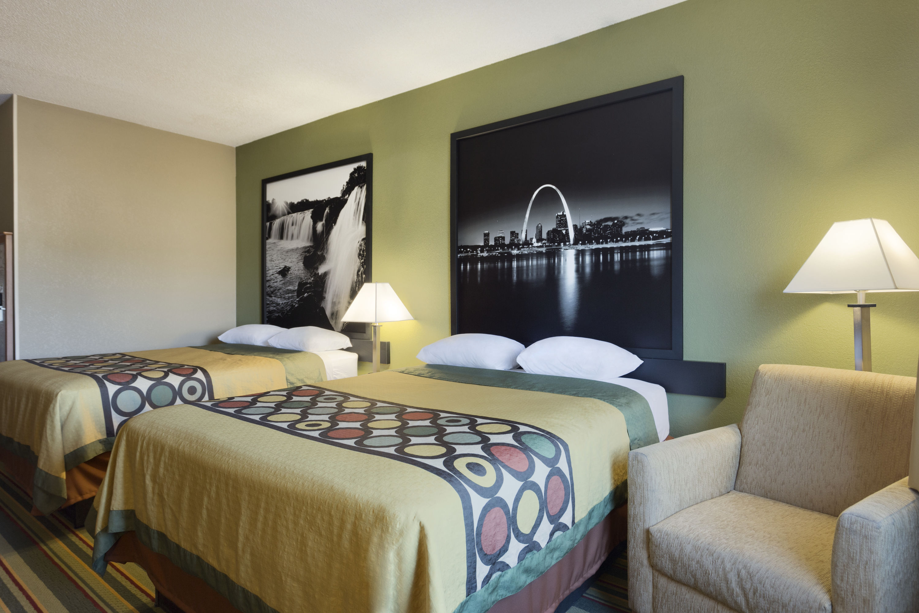 Guest room at the Super 8 by Wyndham Lees Summit in Lees Summit, Missouri