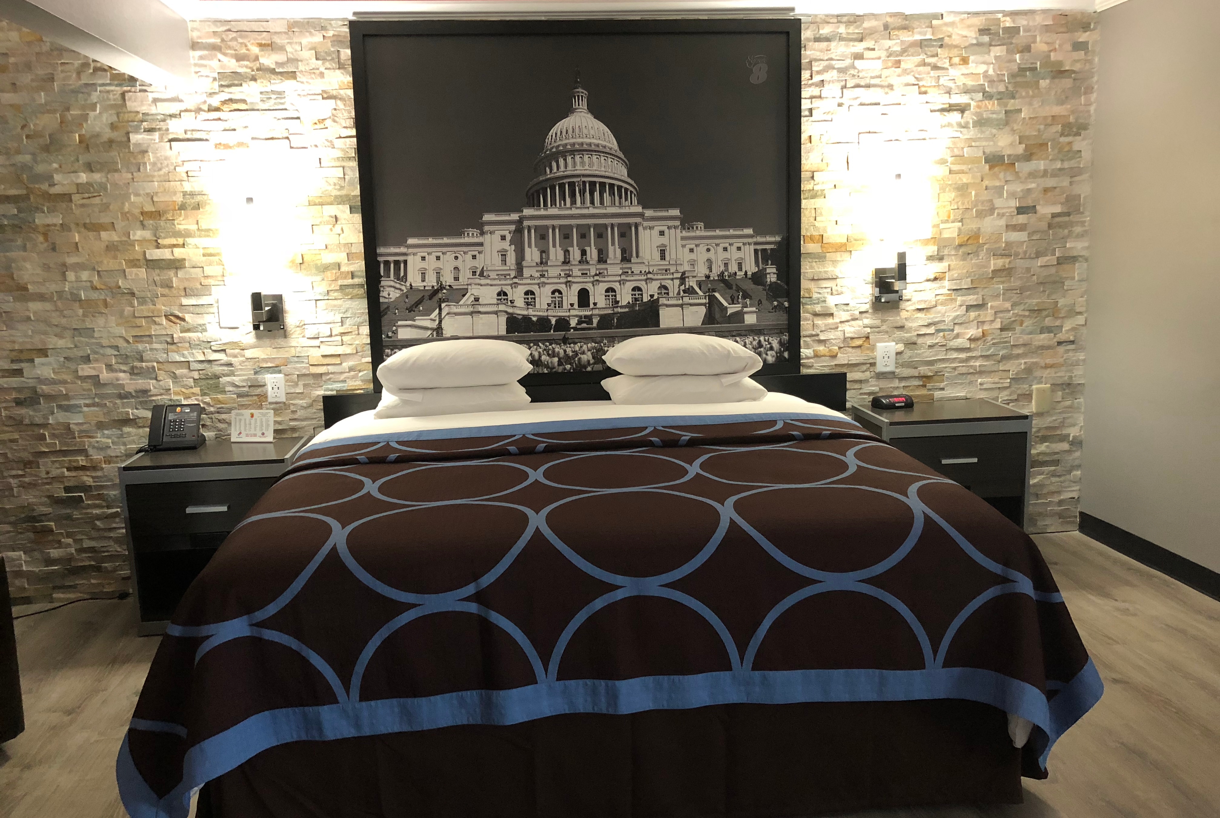 Super 8 by Wyndham Moberly MO suite in Moberly, Missouri