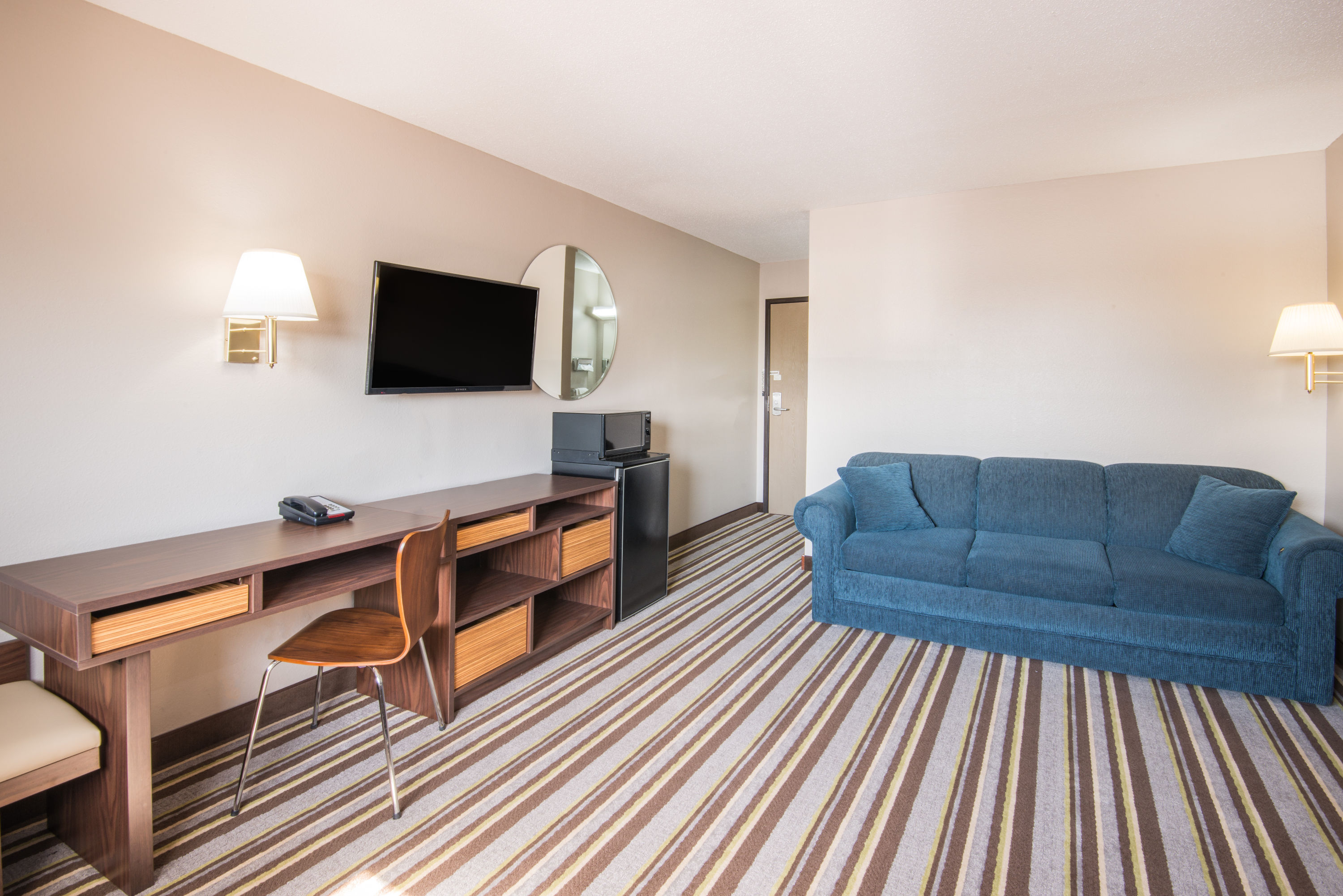 Super 8 By Wyndham Nevada Nevada Mo Hotels