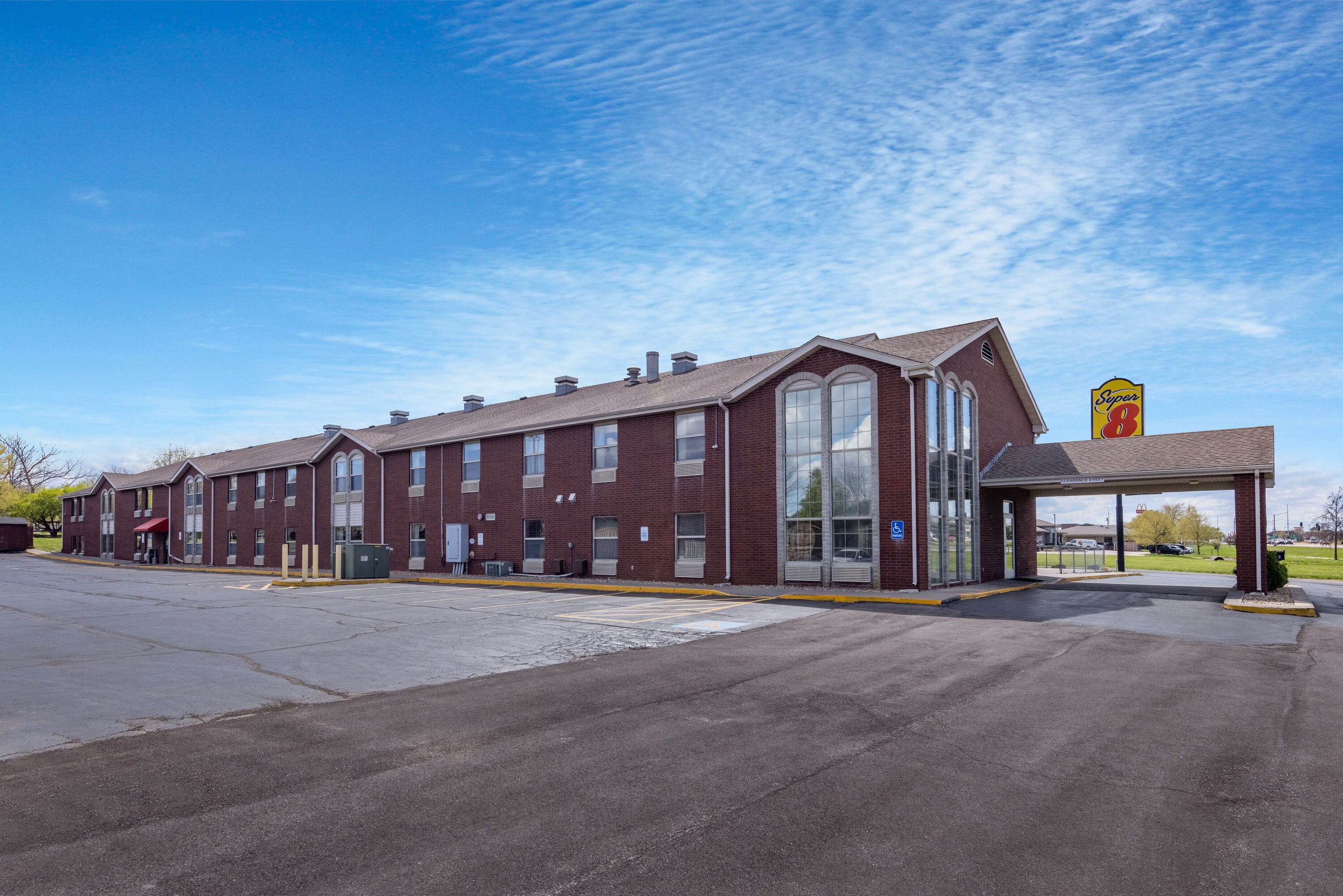 Super 8 by Wyndham Nixa/Springfield Area | Nixa, MO Hotels
