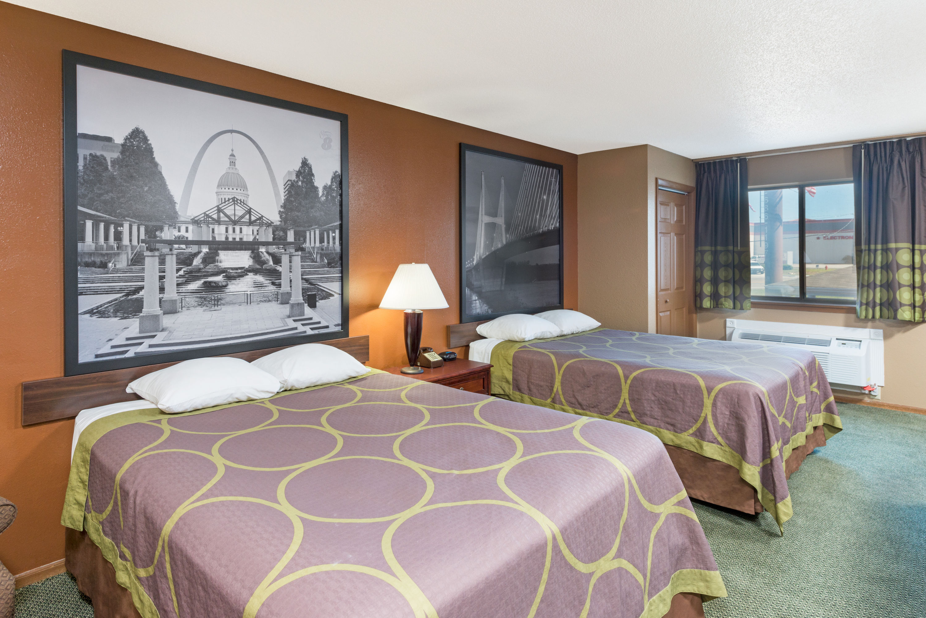 Super 8 by Wyndham Poplar Bluff Missouri suite in Poplar Bluff, Missouri