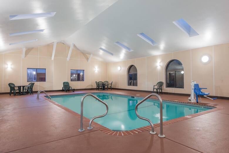 Pool at the Super 8 St Charles in Saint Charles, Missouri