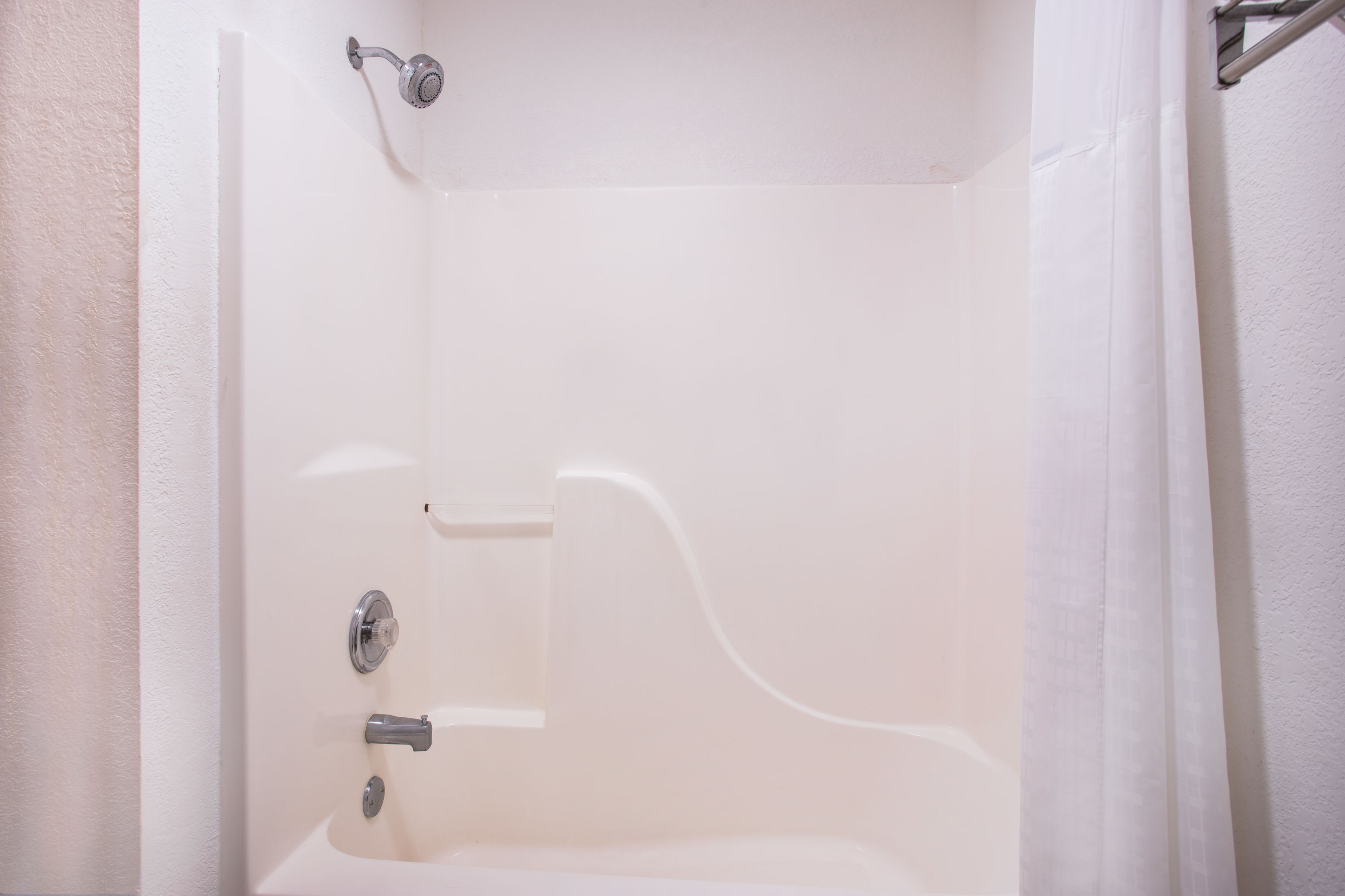 Super 8 by Wyndham Sweet Springs Sweet Springs, MO Hotels