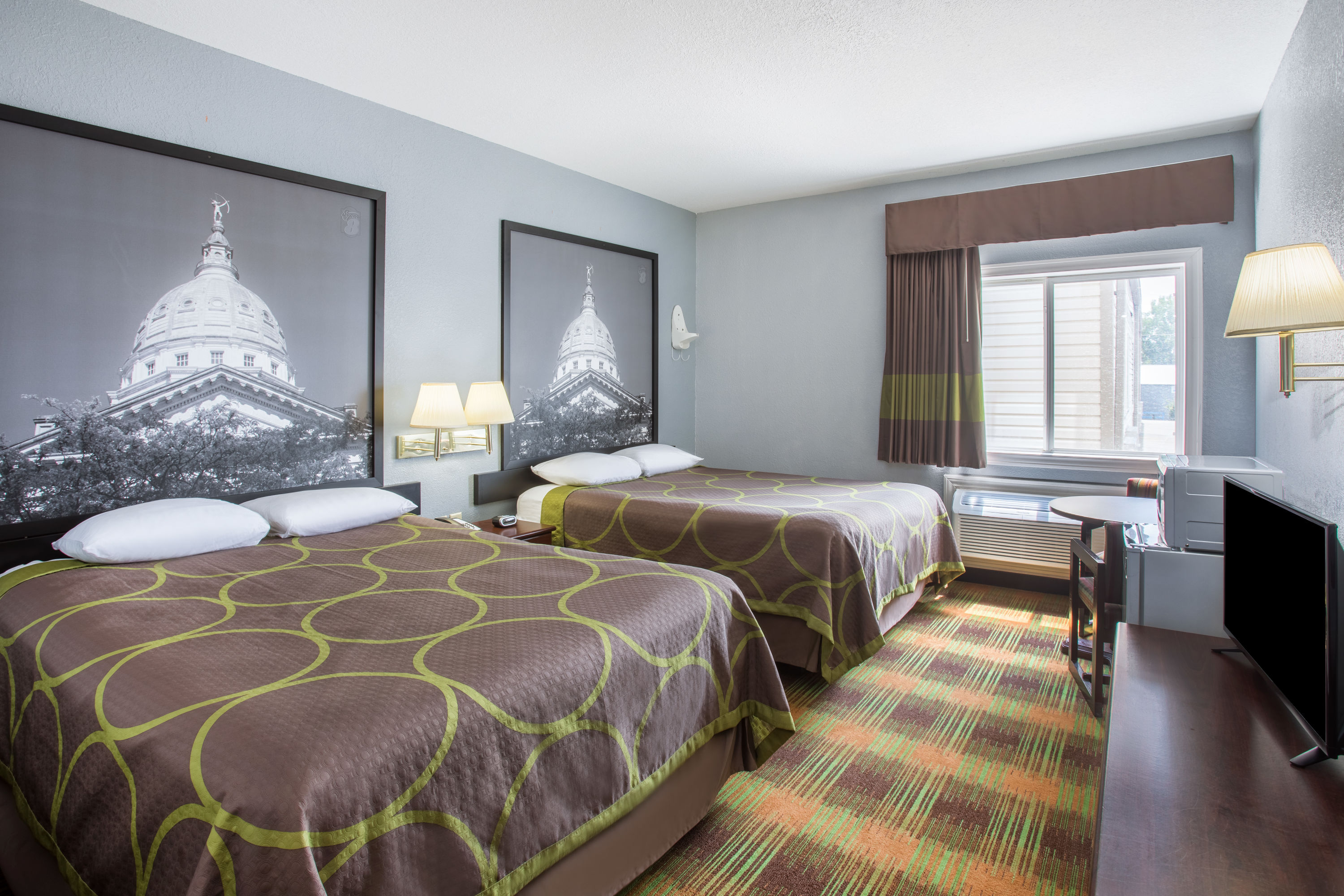 Super 8 By Wyndham Sweet Springs Sweet Springs Mo Hotels