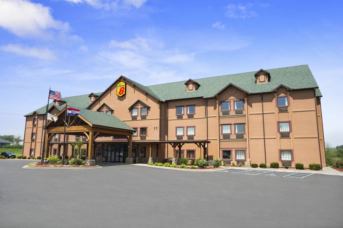 Super 8 Troy Hotels Mo 63379 Exterior Of Super 8 Troy Hotel In Missouri