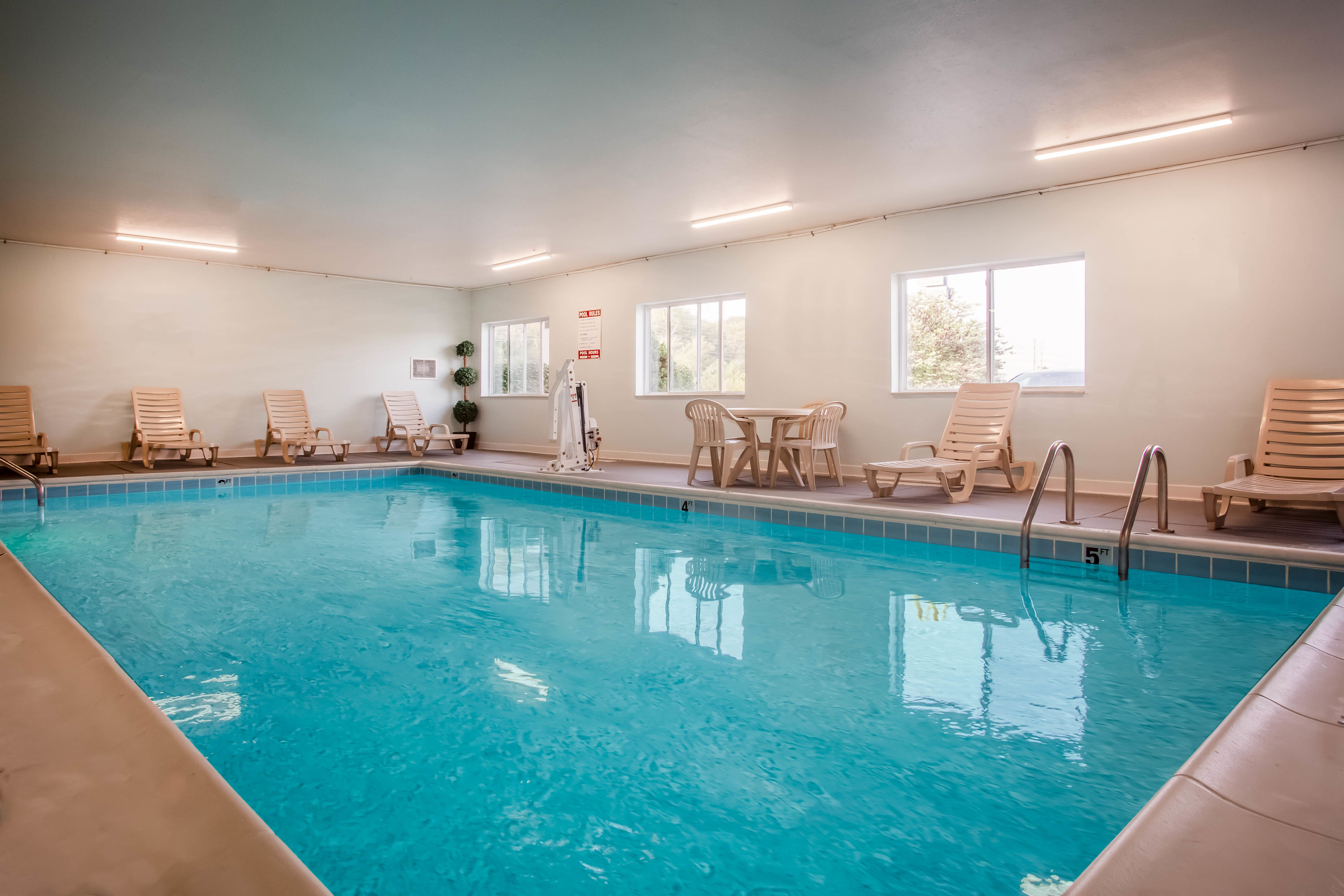 Pool at the Super 8 by Wyndham Union in Union, Missouri