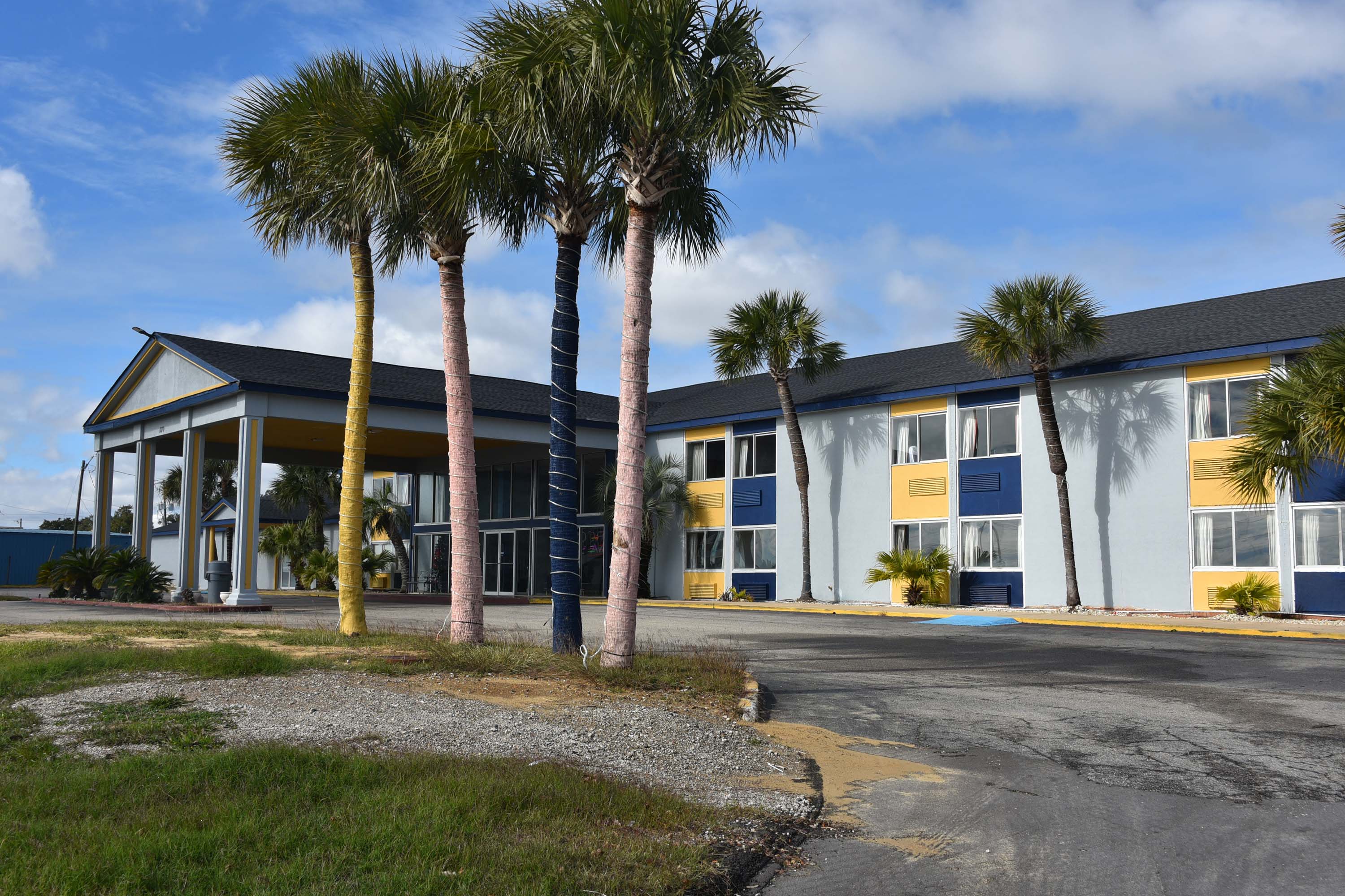 Exterior of Super 8 by Wyndham Biloxi hotel in Biloxi, Mississippi