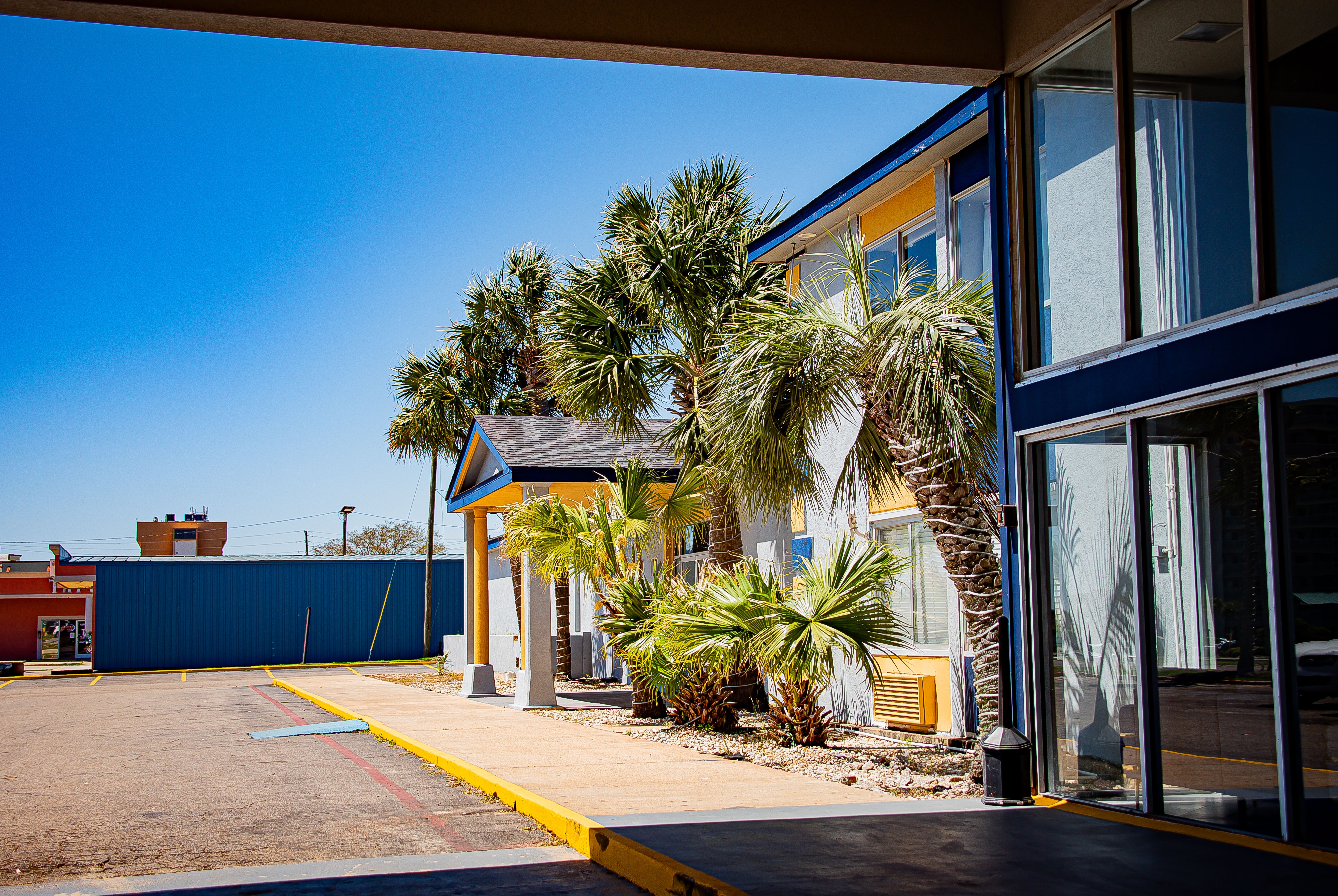 Exterior of Super 8 by Wyndham Biloxi hotel in Biloxi, Mississippi