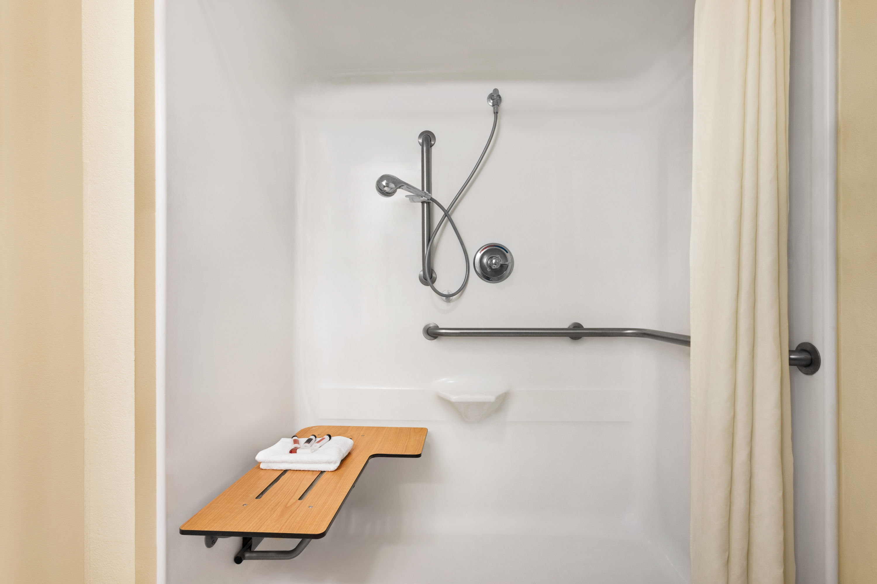 Guest room bath at the Super 8 by Wyndham Clinton in Clinton, Mississippi