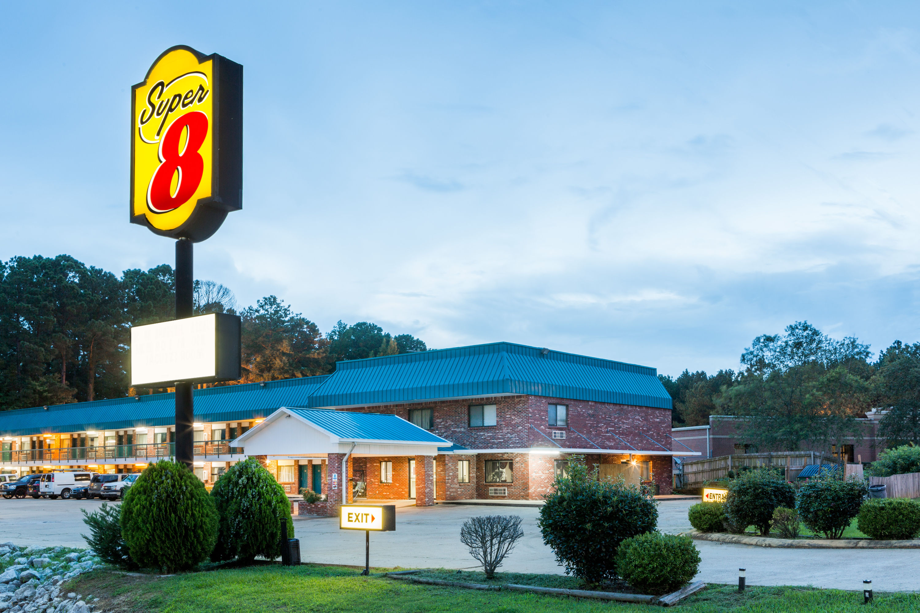 Super 8 by Wyndham Kosciusko Kosciusko, MS Hotels