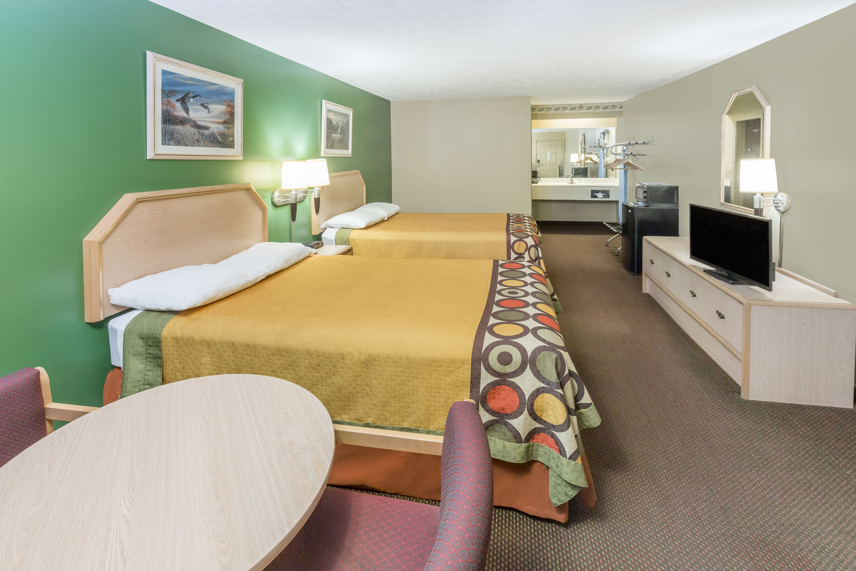 Guest room at the Super 8 by Wyndham Kosciusko in Kosciusko, Mississippi