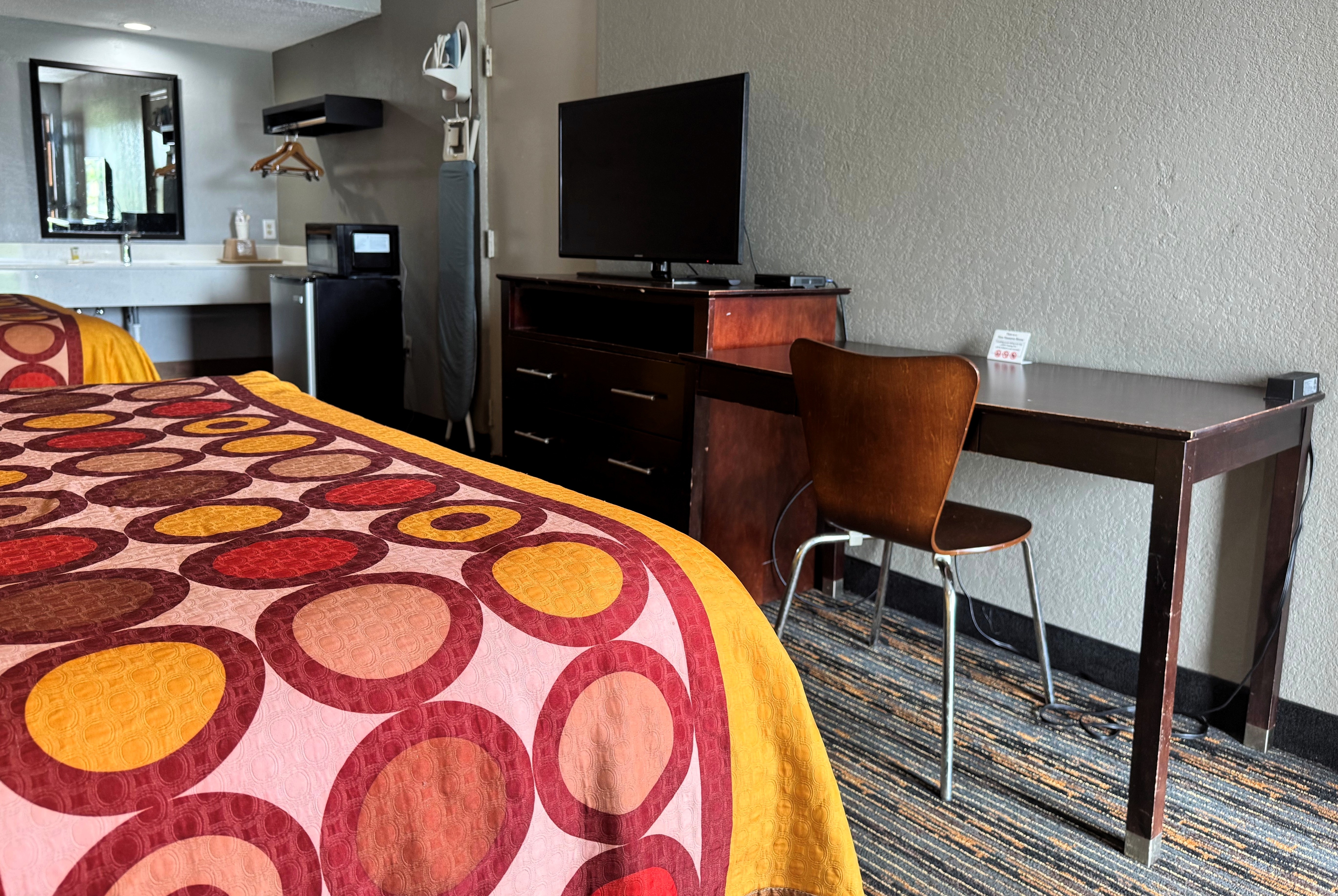 Guest room at the Super 8 by Wyndham Meridian in Meridian, Mississippi