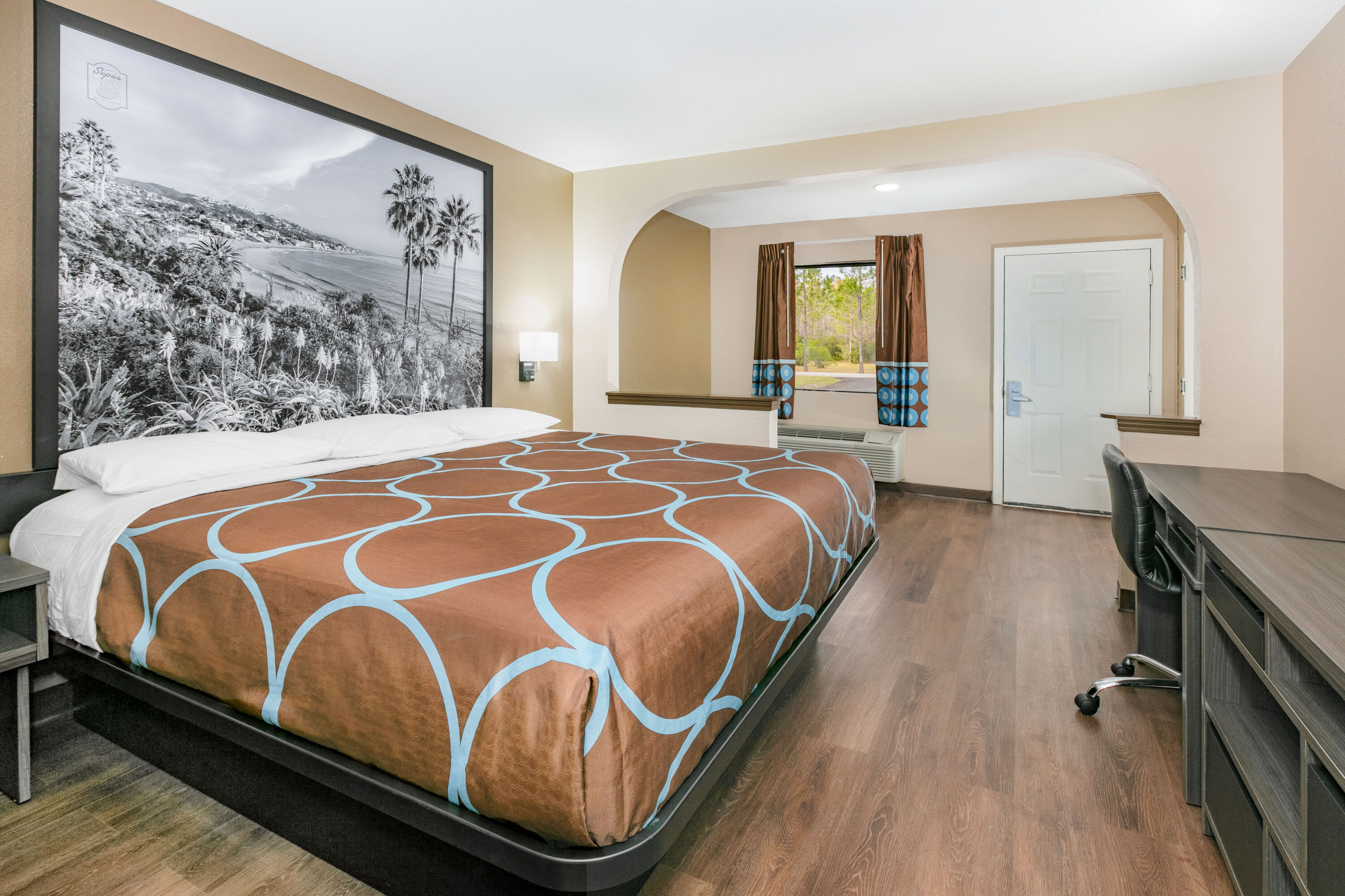 Guest room at the Super 8 by Wyndham Moss Point in Moss Point, Mississippi