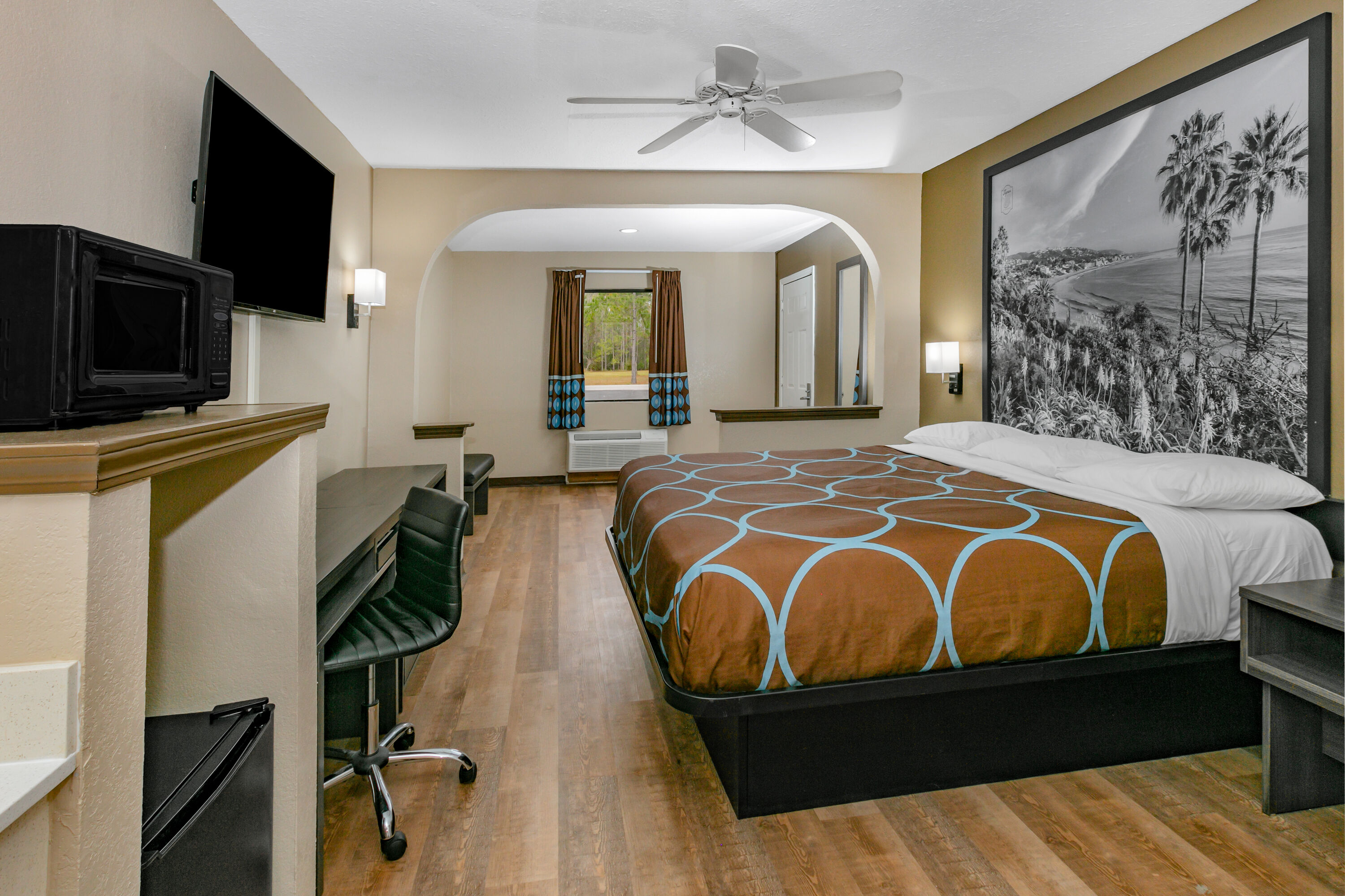 Guest room at the Super 8 by Wyndham Moss Point in Moss Point, Mississippi