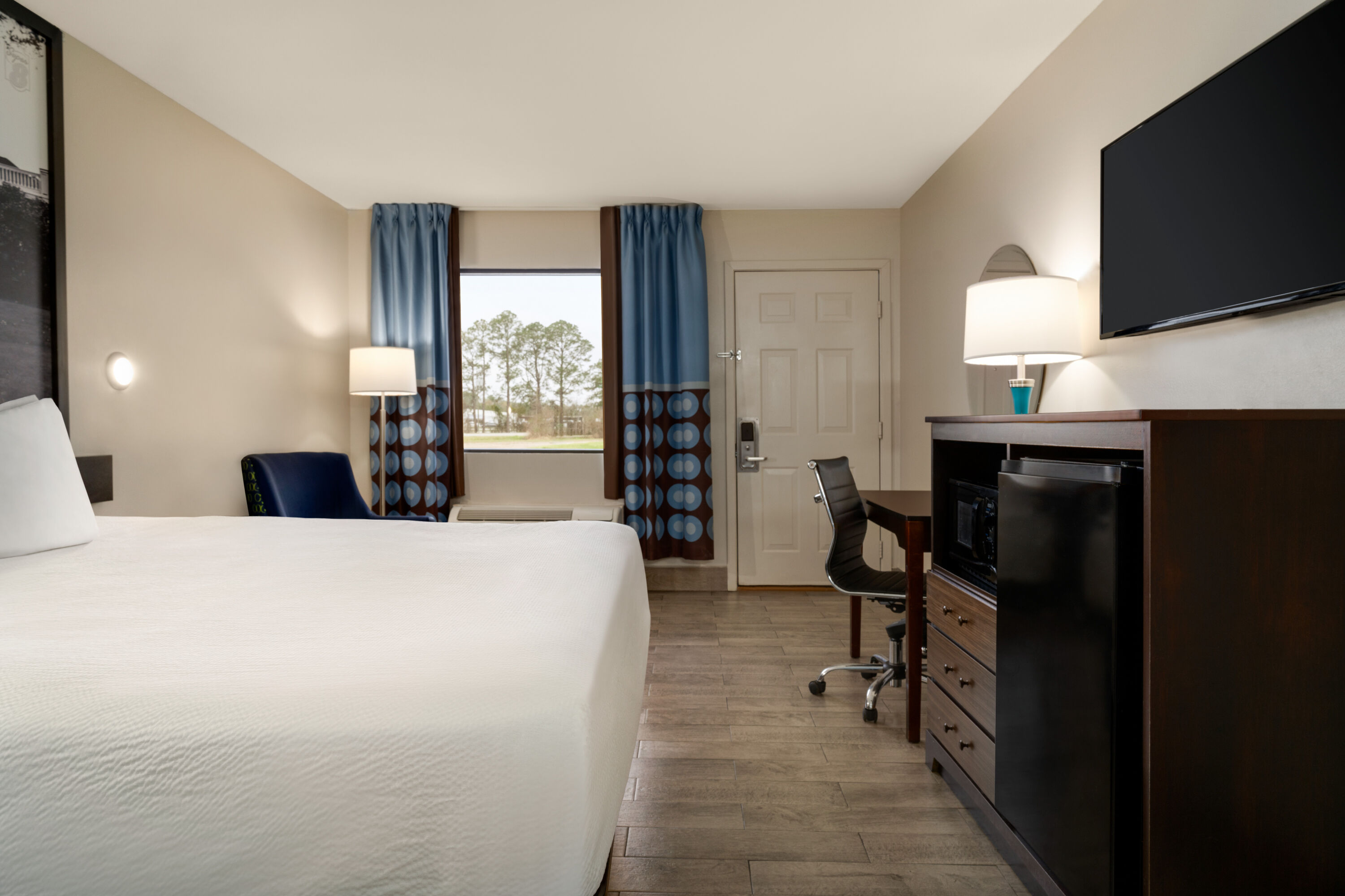Guest room at the Super 8 by Wyndham Ocean Springs Biloxi in Ocean Springs, Mississippi