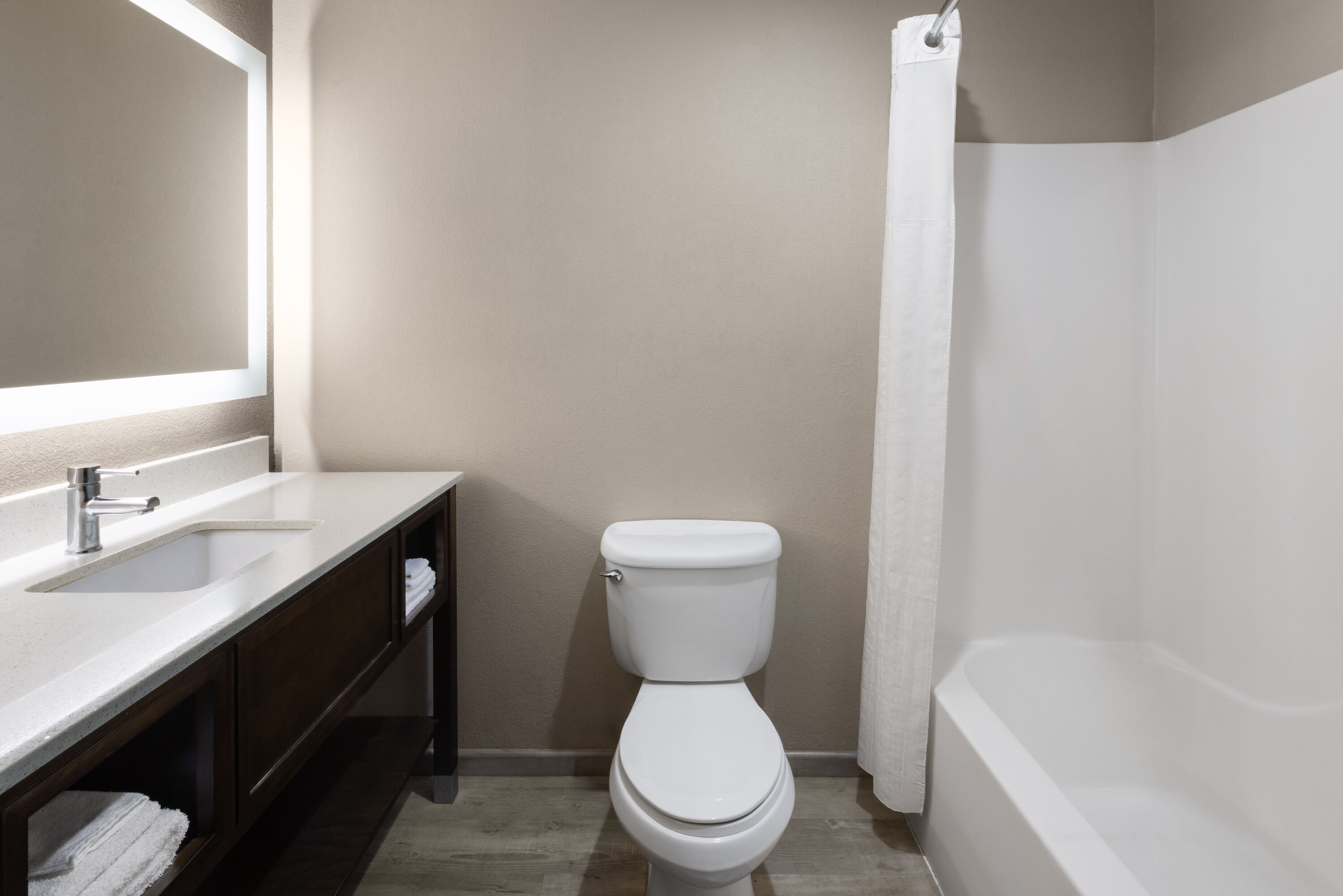 Guest room bath at the Super 8 by Wyndham Pascagoula in Pascagoula, Mississippi