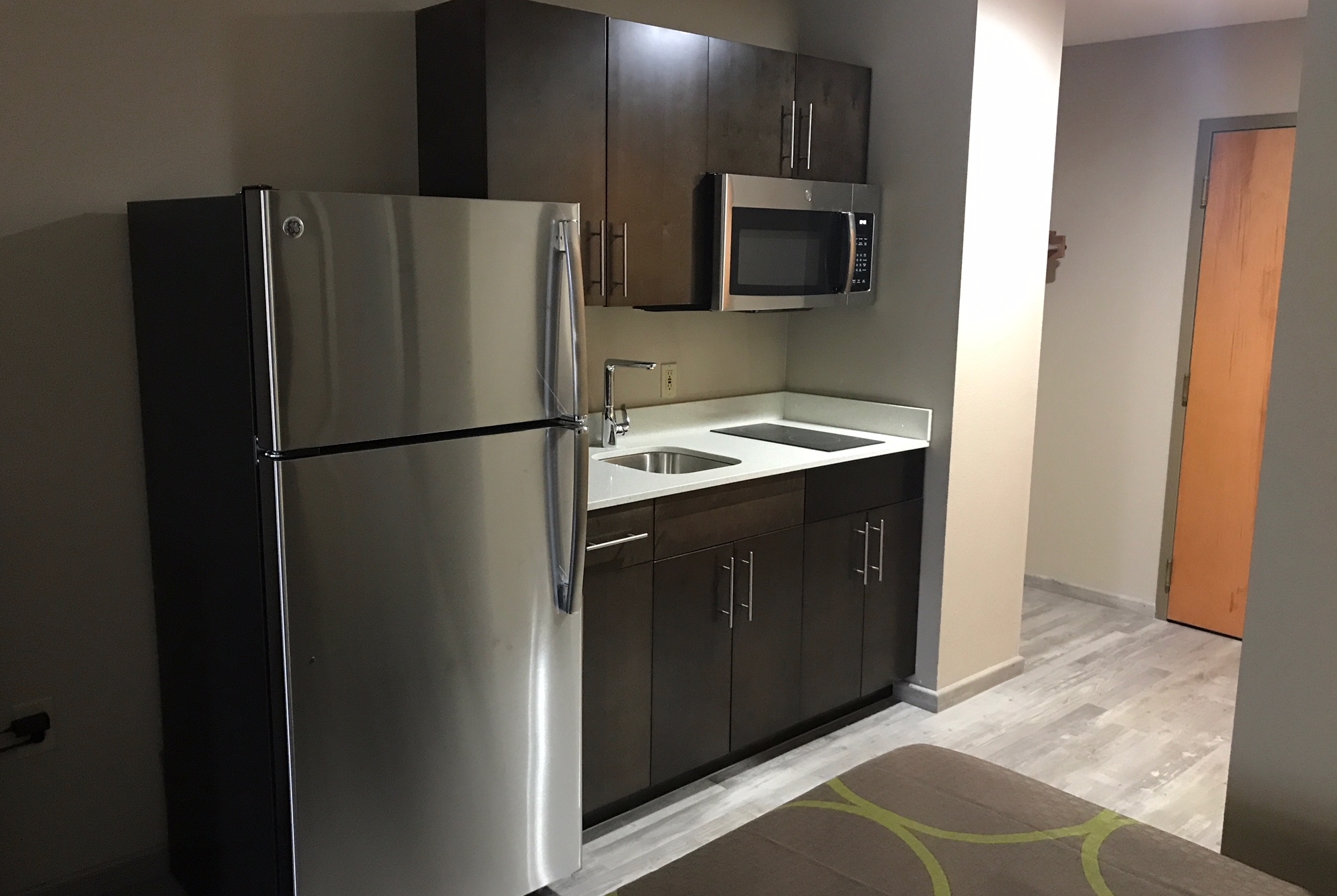 Guest room at the Super 8 by Wyndham Pascagoula in Pascagoula, Mississippi