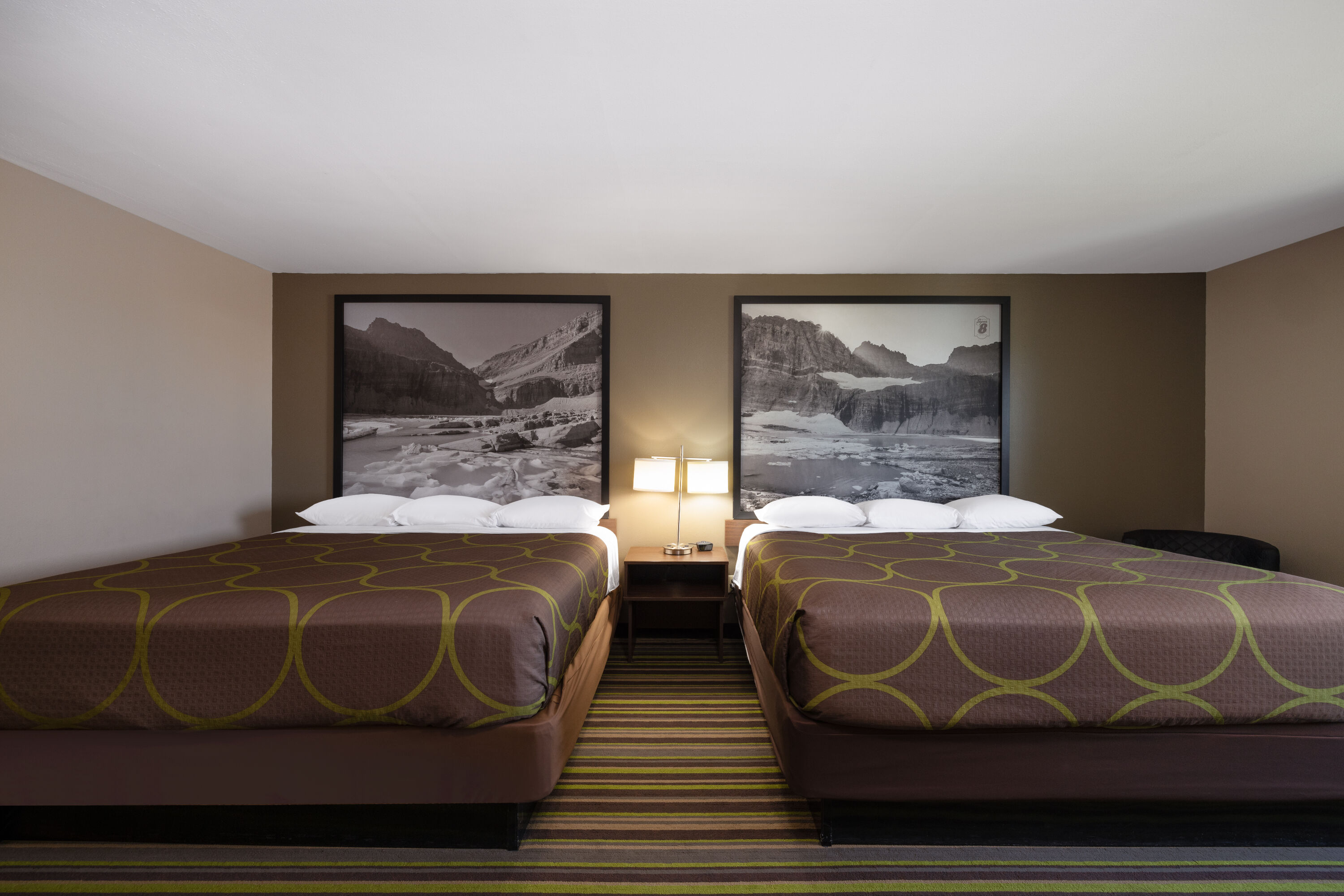 Super 8 by Wyndham Belgrade/Bozeman Airport suite in Belgrade, Montana