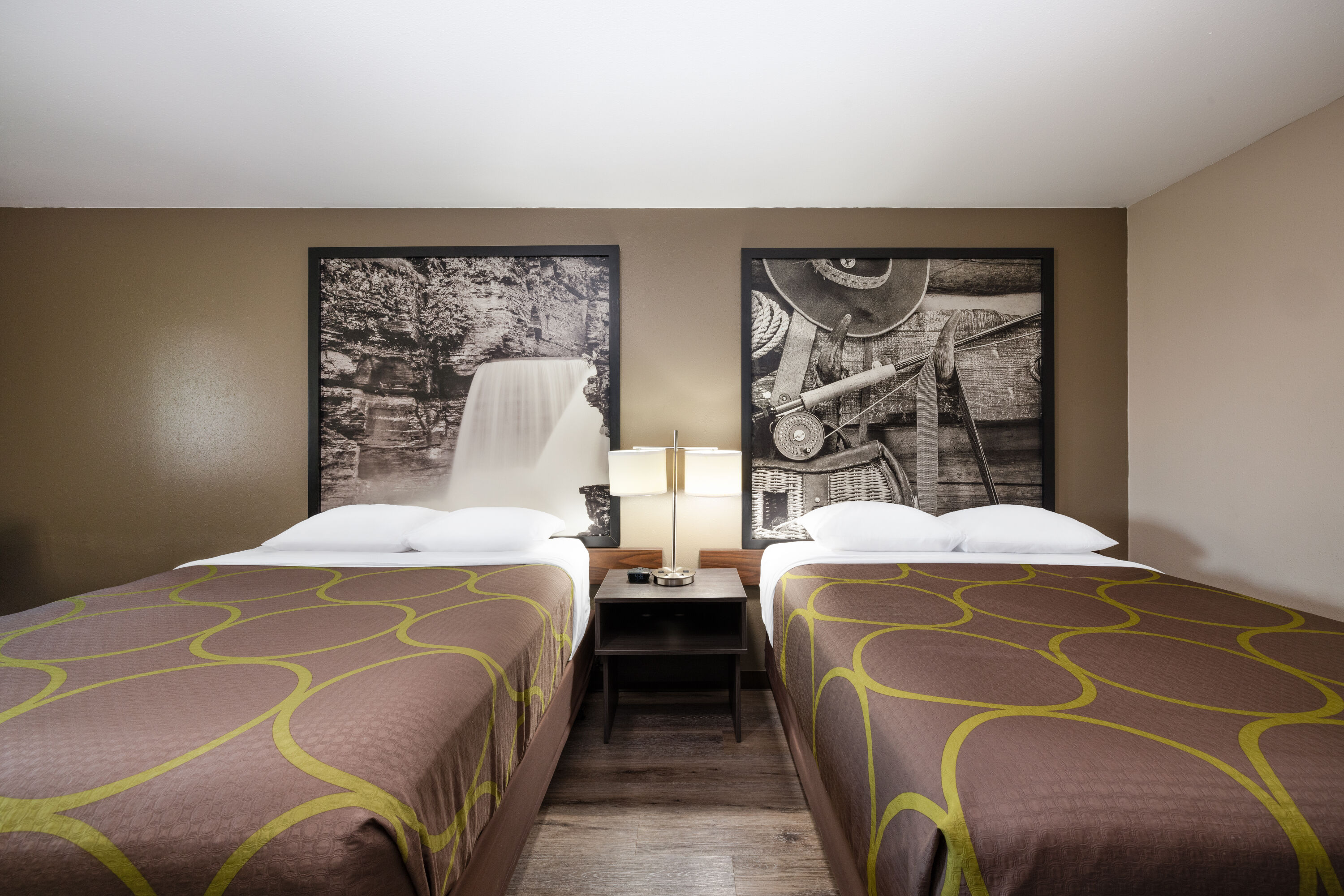 Super 8 by Wyndham Belgrade/Bozeman Airport suite in Belgrade, Montana