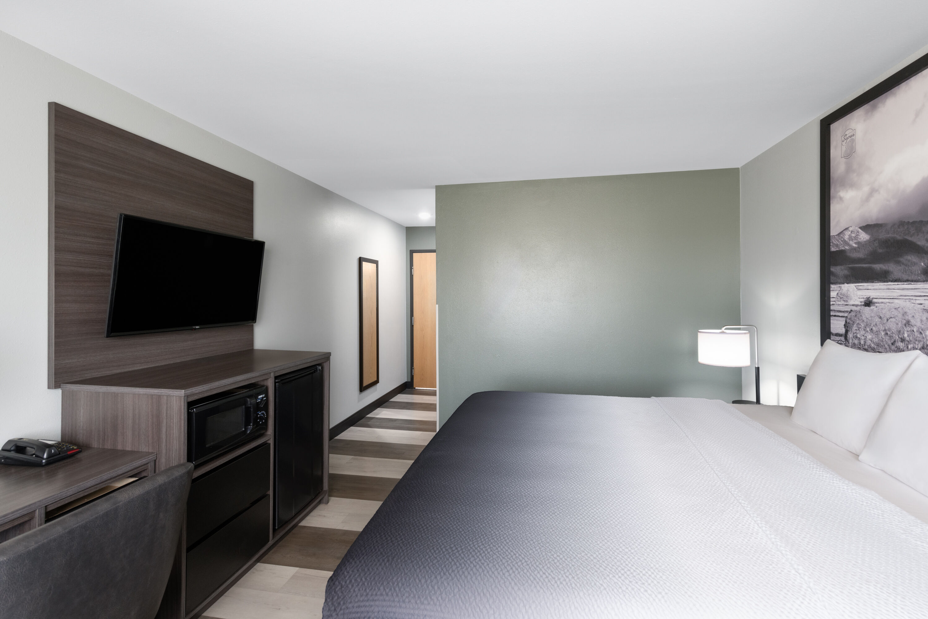 Guest room at the Super 8 by Wyndham Big Timber in Big Timber, Montana