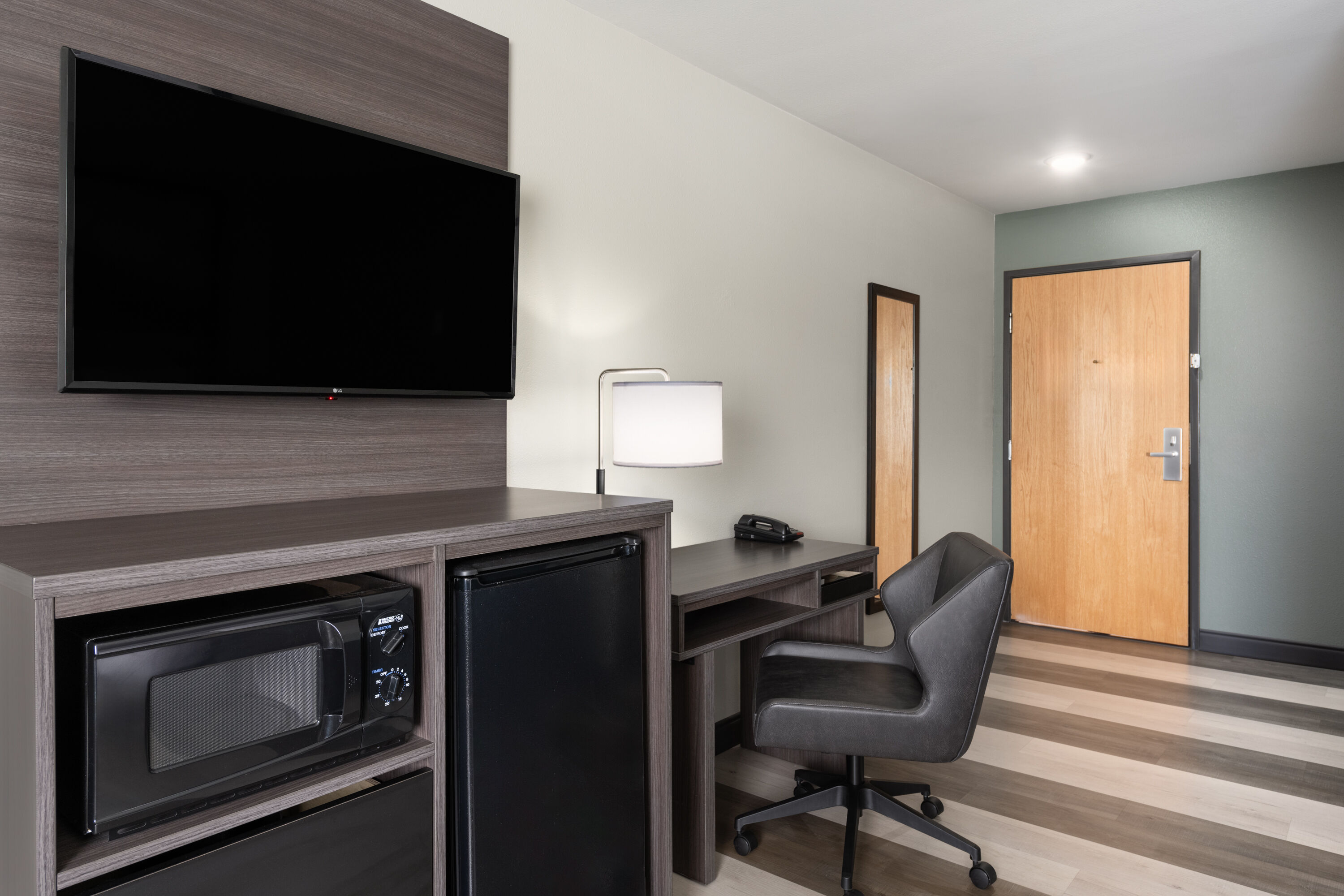 Guest room at the Super 8 by Wyndham Big Timber in Big Timber, Montana