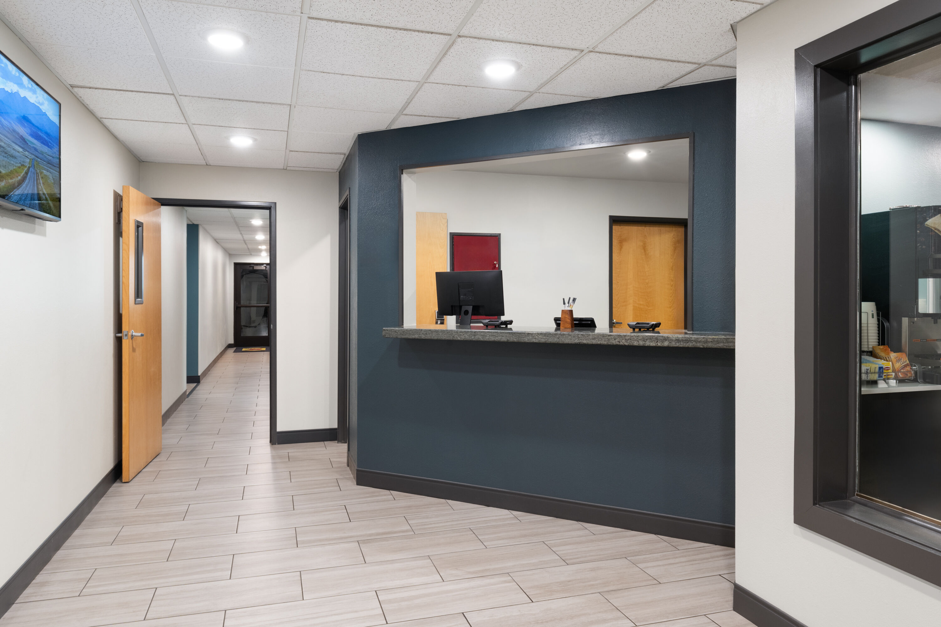 Super 8 by Wyndham Big Timber reception in Big Timber, Montana