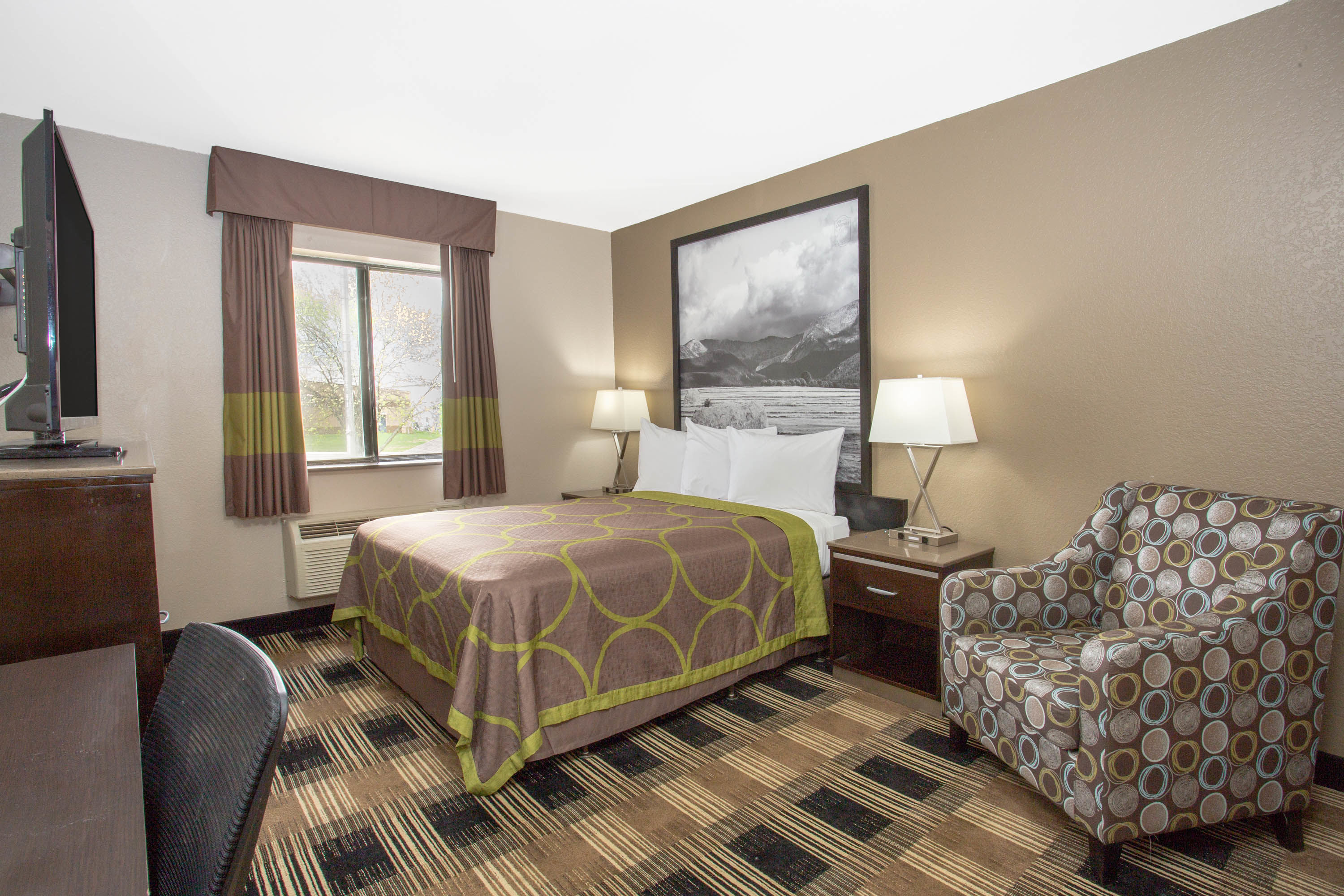 Guest room at the Super 8 by Wyndham Billings in Billings, Montana