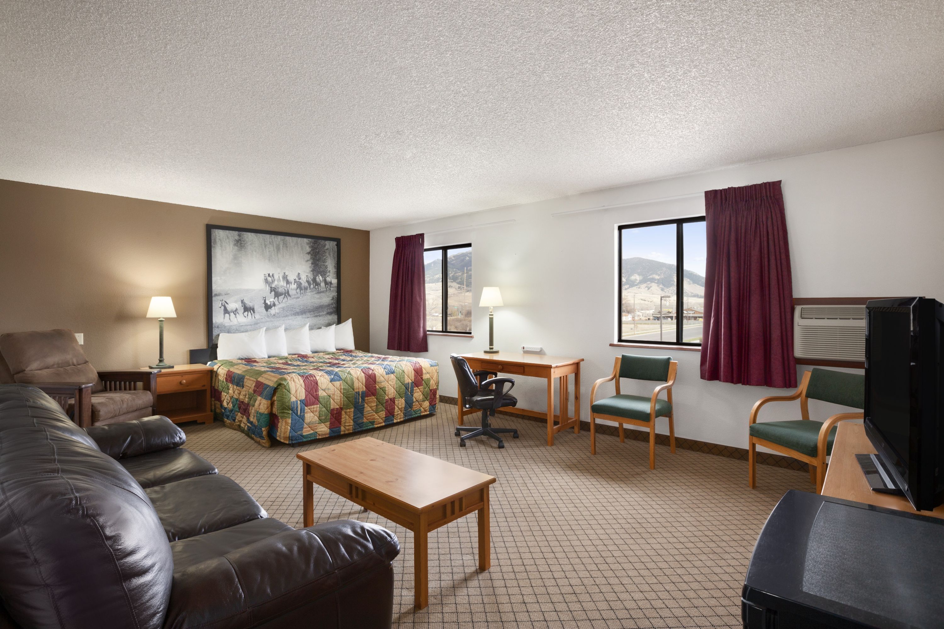 Super 8 by Wyndham Bozeman suite in Bozeman, Montana