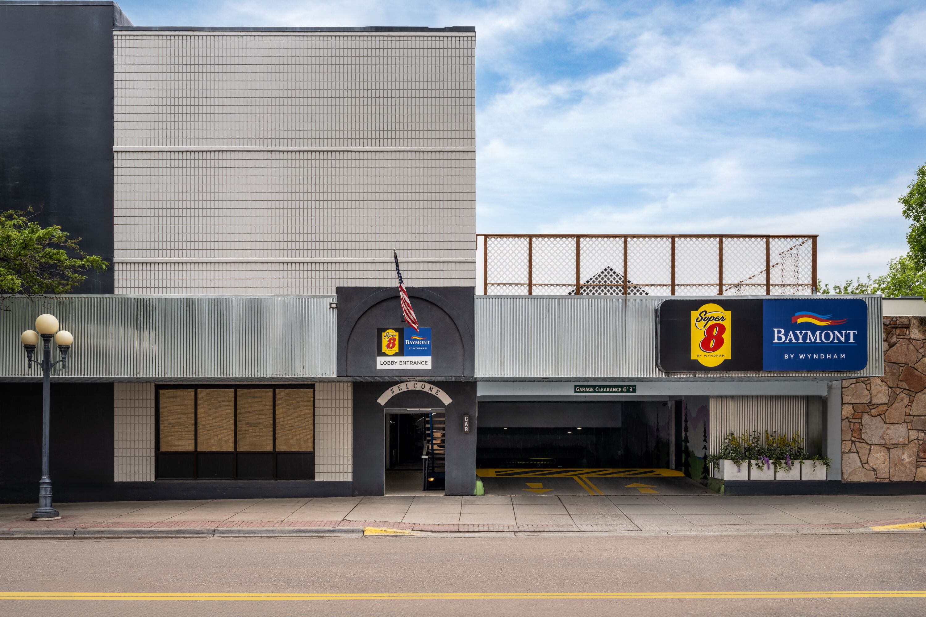 Exterior Day Image of Super 8 by Wyndham Great Falls City Center hotel in Great Falls, Montana
