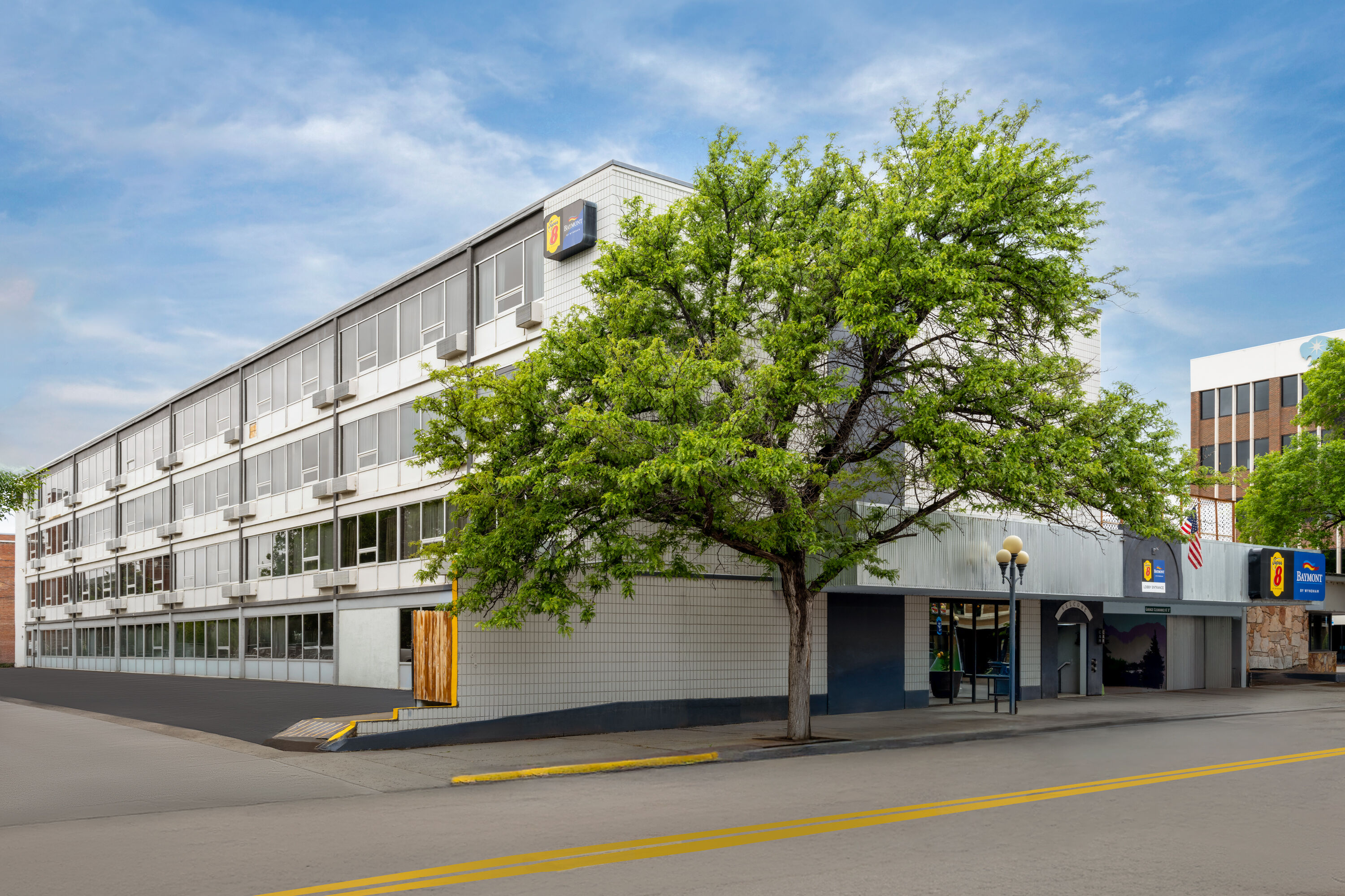 Exterior Day Image of Super 8 by Wyndham Great Falls City Center hotel in Great Falls, Montana