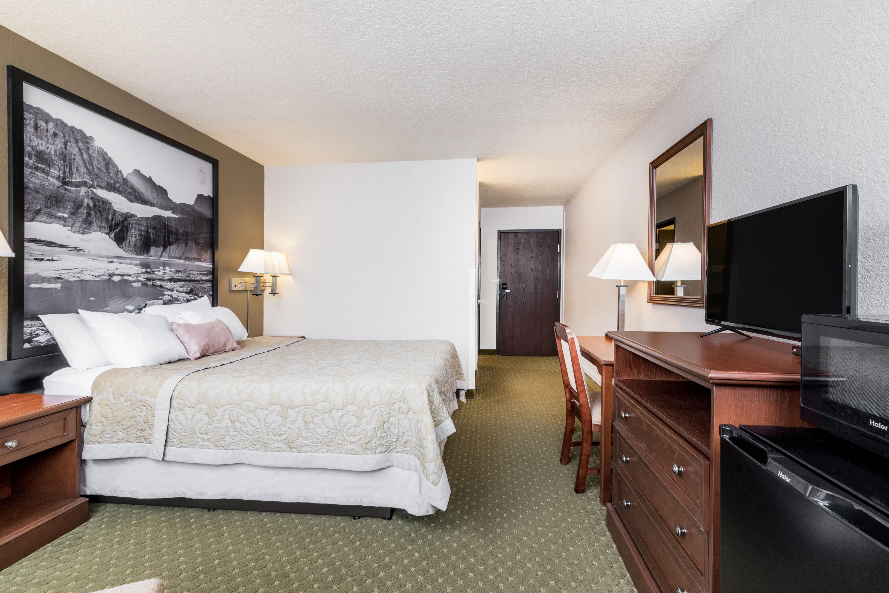 Guest room at the Super 8 by Wyndham Kalispell Glacier National Park in Kalispell, Montana