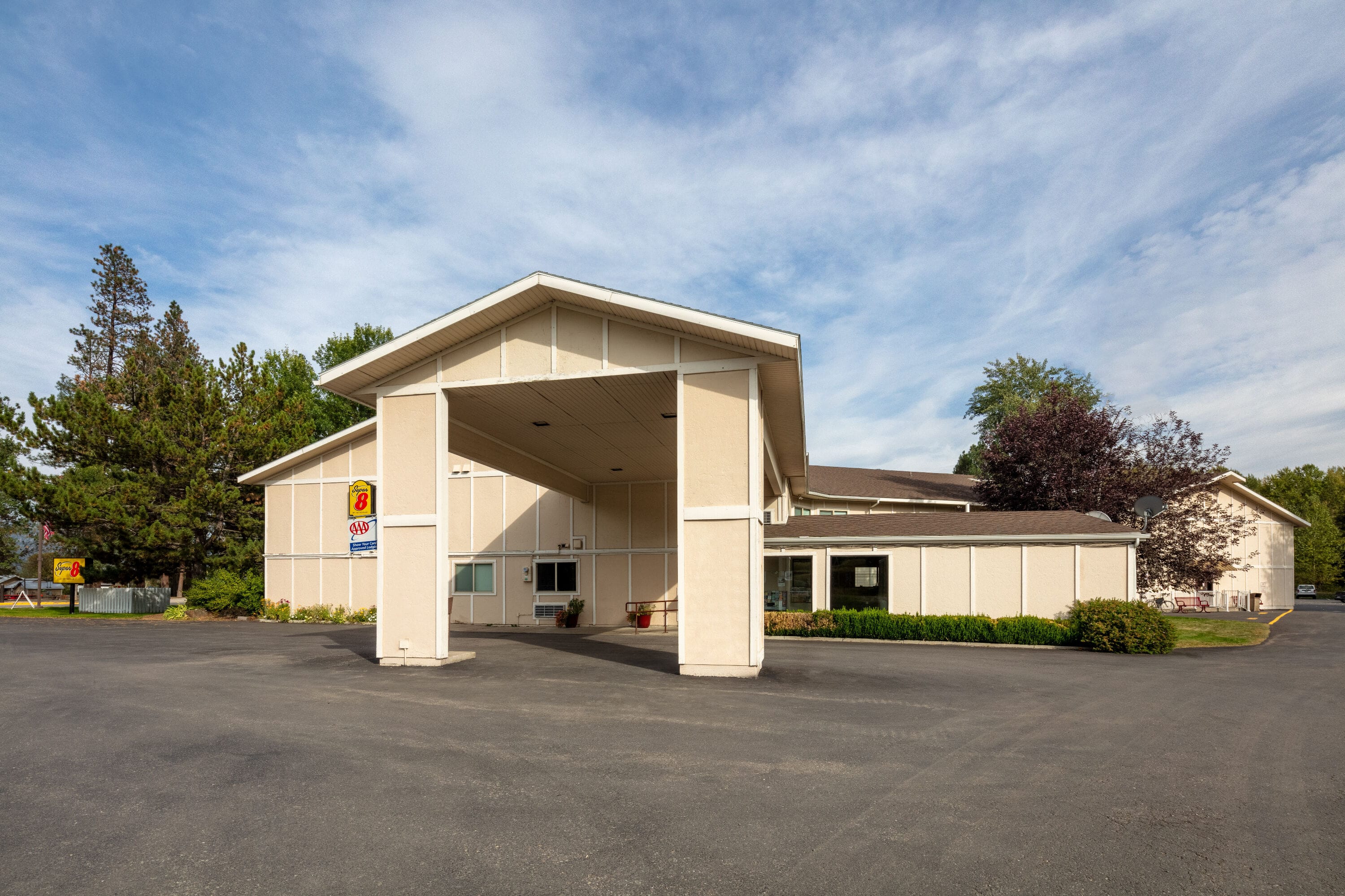 Super 8 by Wyndham St. Regis Saint Regis, MT Hotels