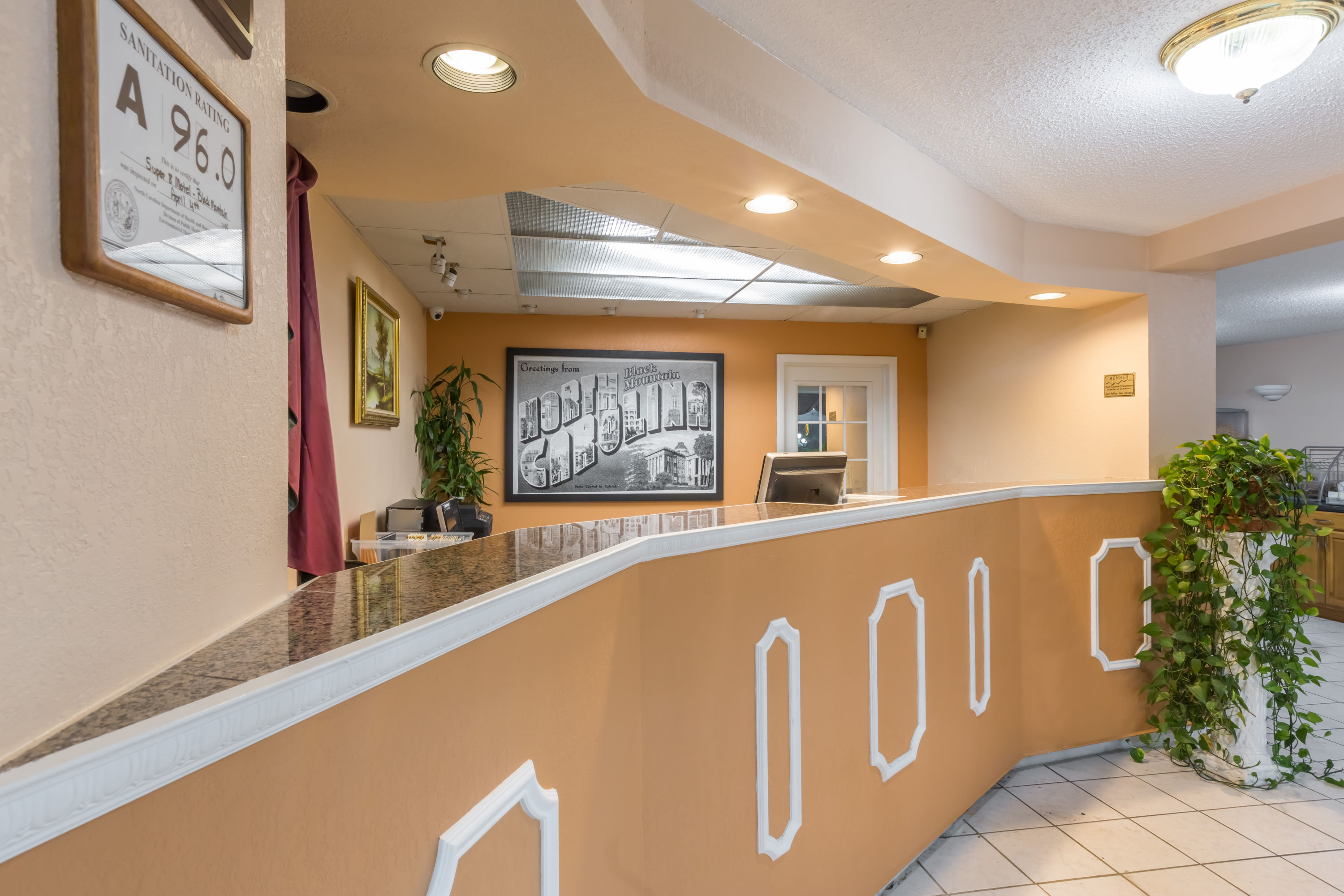 Super 8 By Wyndham Black Mountain Black Mountain Nc Hotels