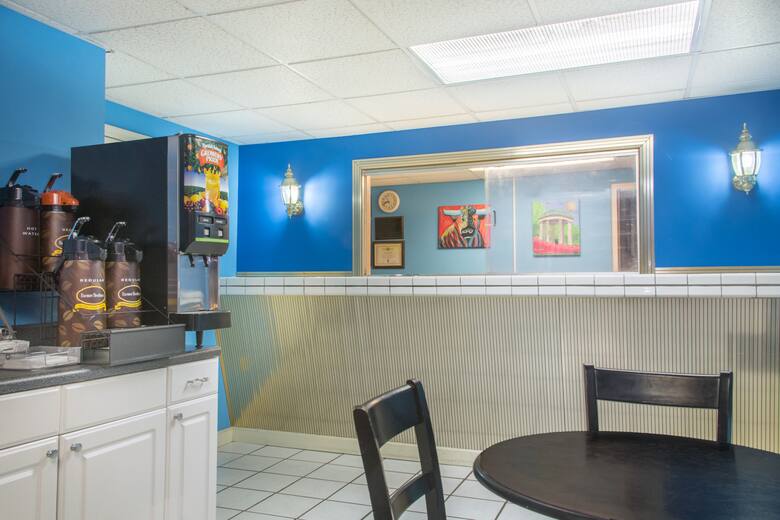Super 8 Durham/University Area NC hotel lobby in Durham, North Carolina