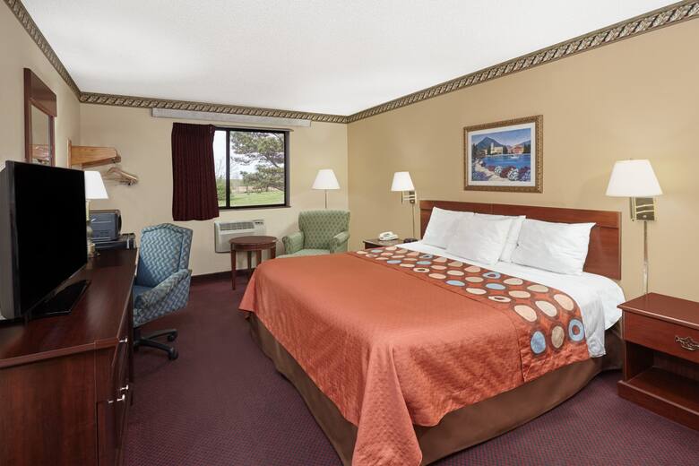 Guest room at the Super 8 Greenville in Greenville, North Carolina