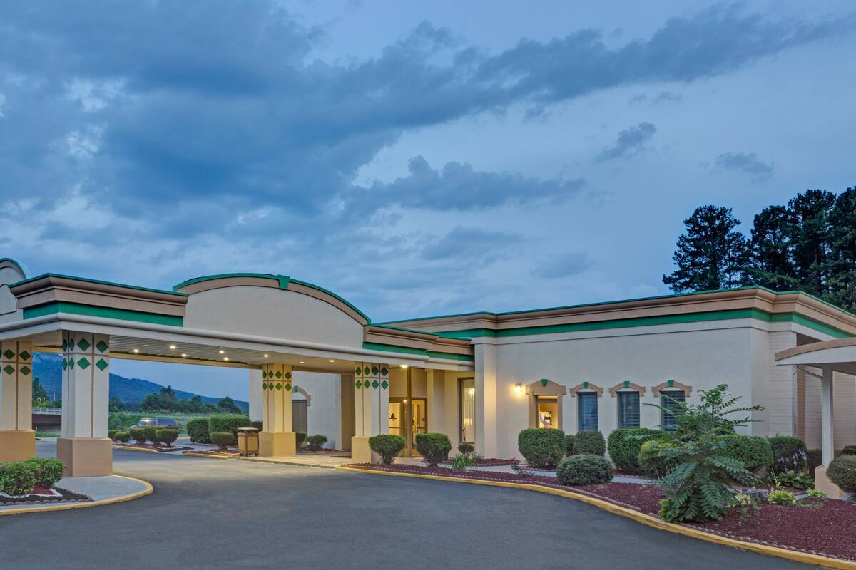 Super 8 Kings Mountain Hotels Nc 28086 Super 8 Kings Mountain