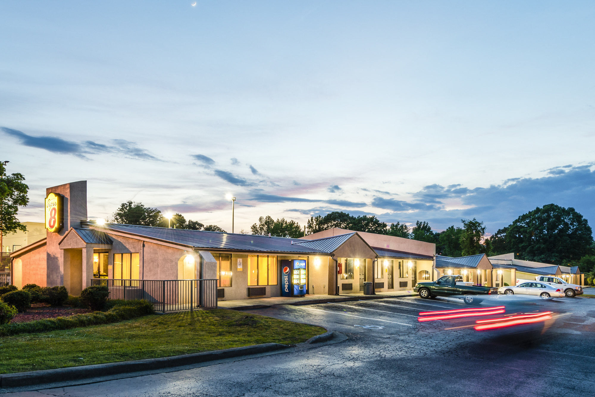 Super 8 By Wyndham Monroe Monroe Nc Hotels