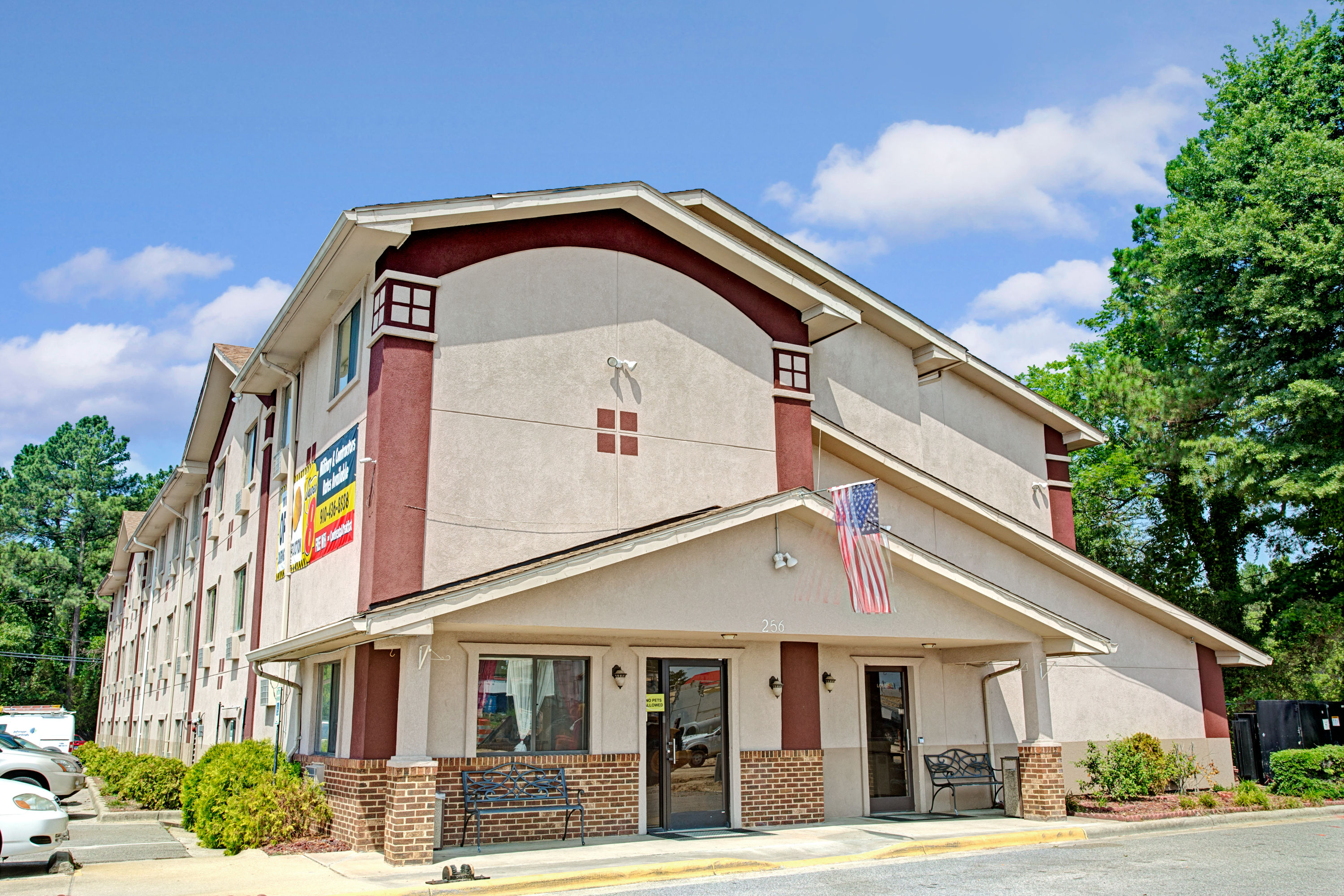 Super 8 by Wyndham Spring Lake/ Fort Bragg Spring Lake, NC Hotels