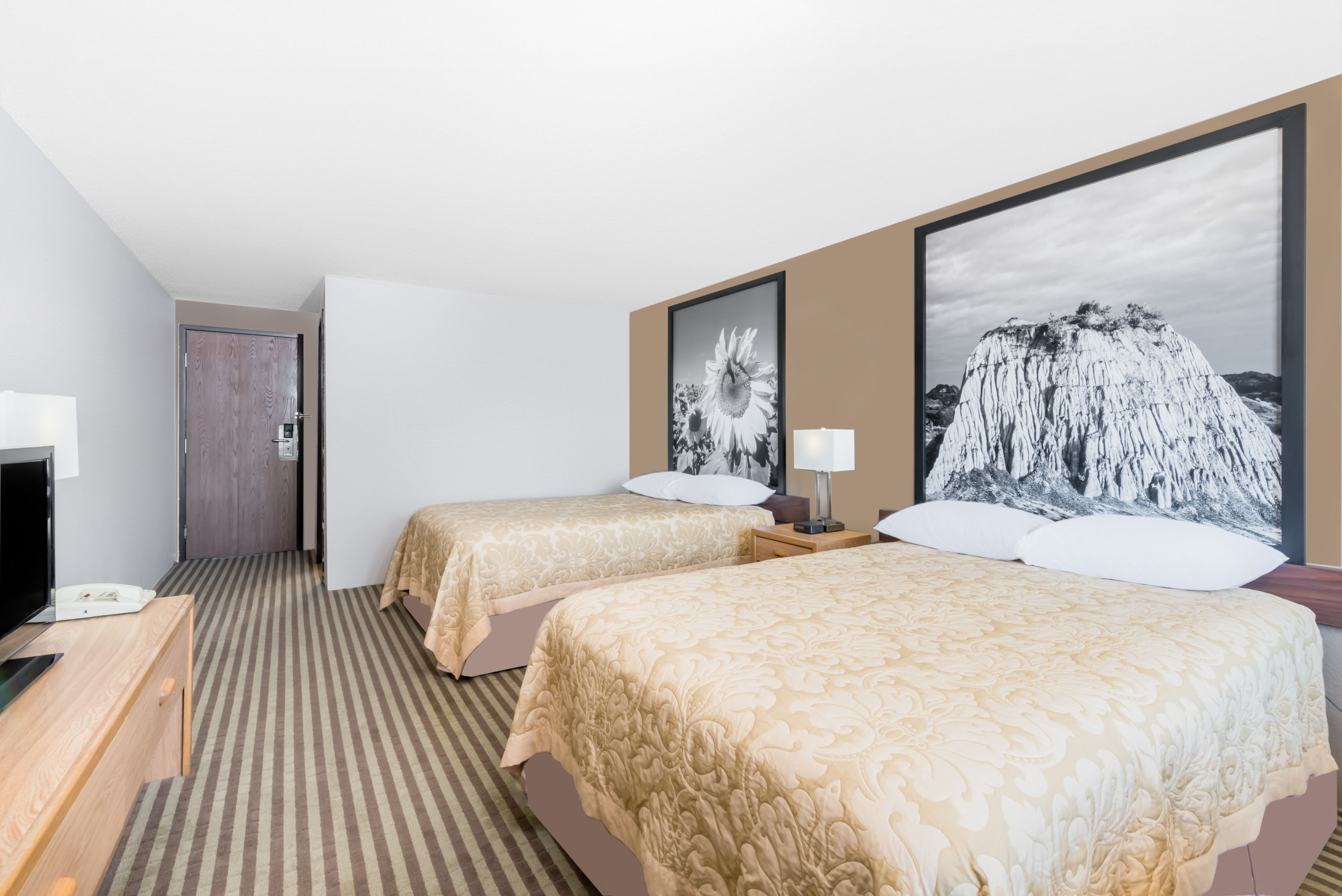 Guest room at the Super 8 by Wyndham Bowman in Bowman, North Dakota