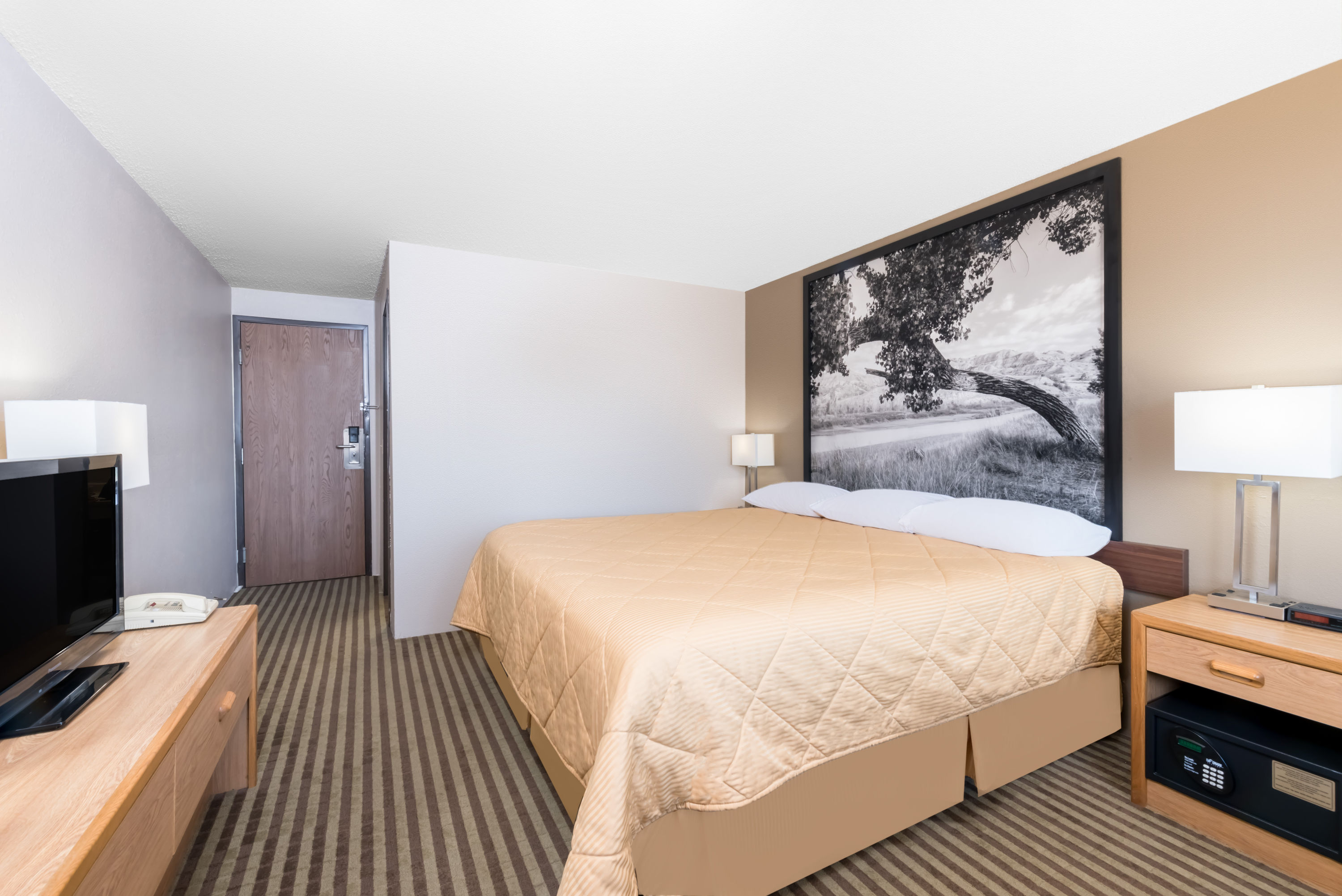 Guest room at the Super 8 by Wyndham Bowman in Bowman, North Dakota