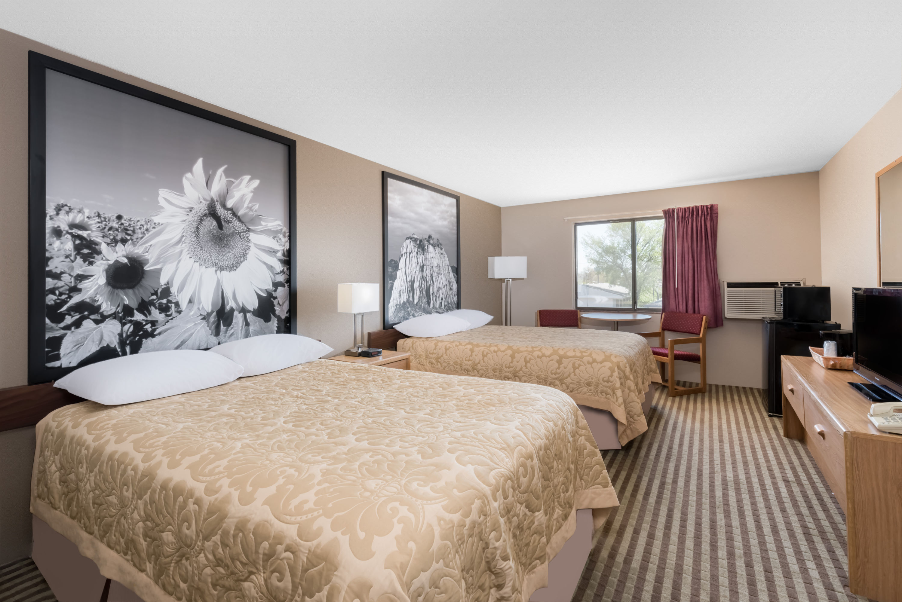 Guest room at the Super 8 by Wyndham Bowman in Bowman, North Dakota