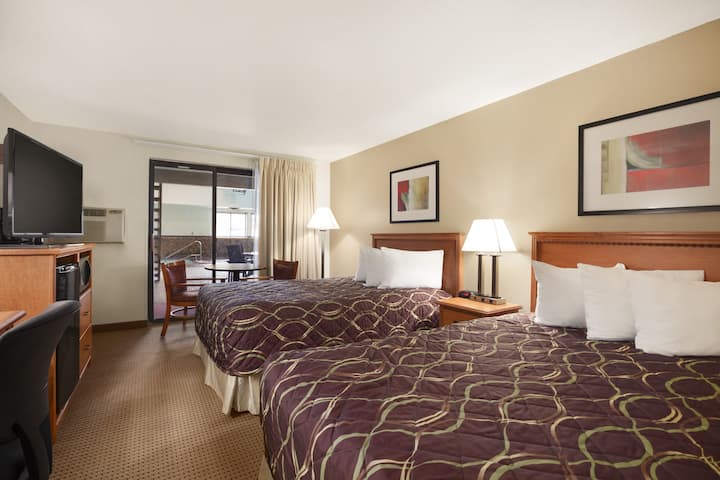 Super 8 by Wyndham Williston ND | Williston, ND Hotels