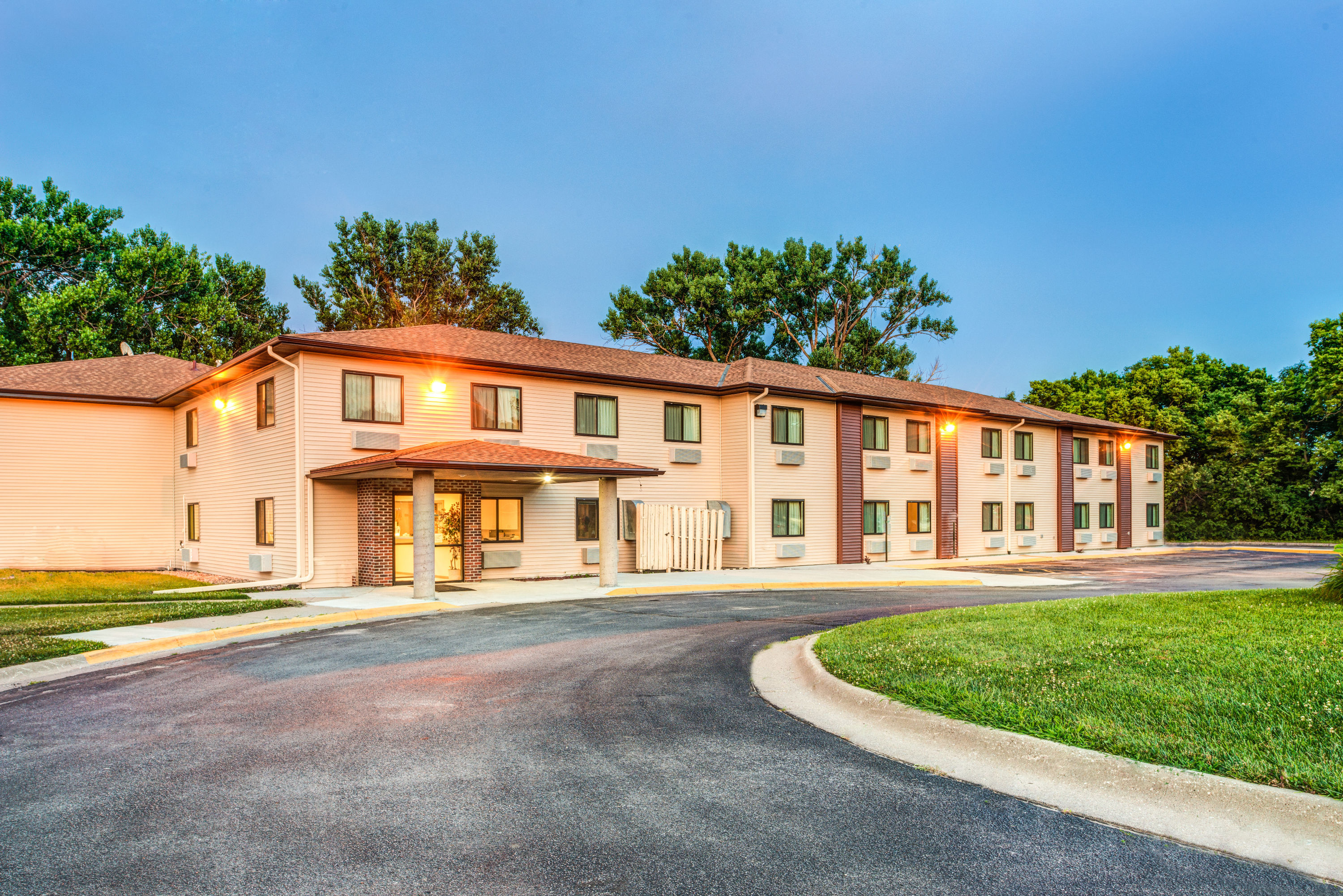 Super 8 by Wyndham Blair Blair, NE Hotels