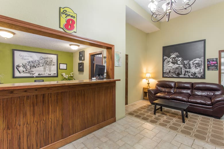 Super 8 Chadron Ne Hotels 69337 Super 8 Chadron Ne Hotel Lobby In Nebraska