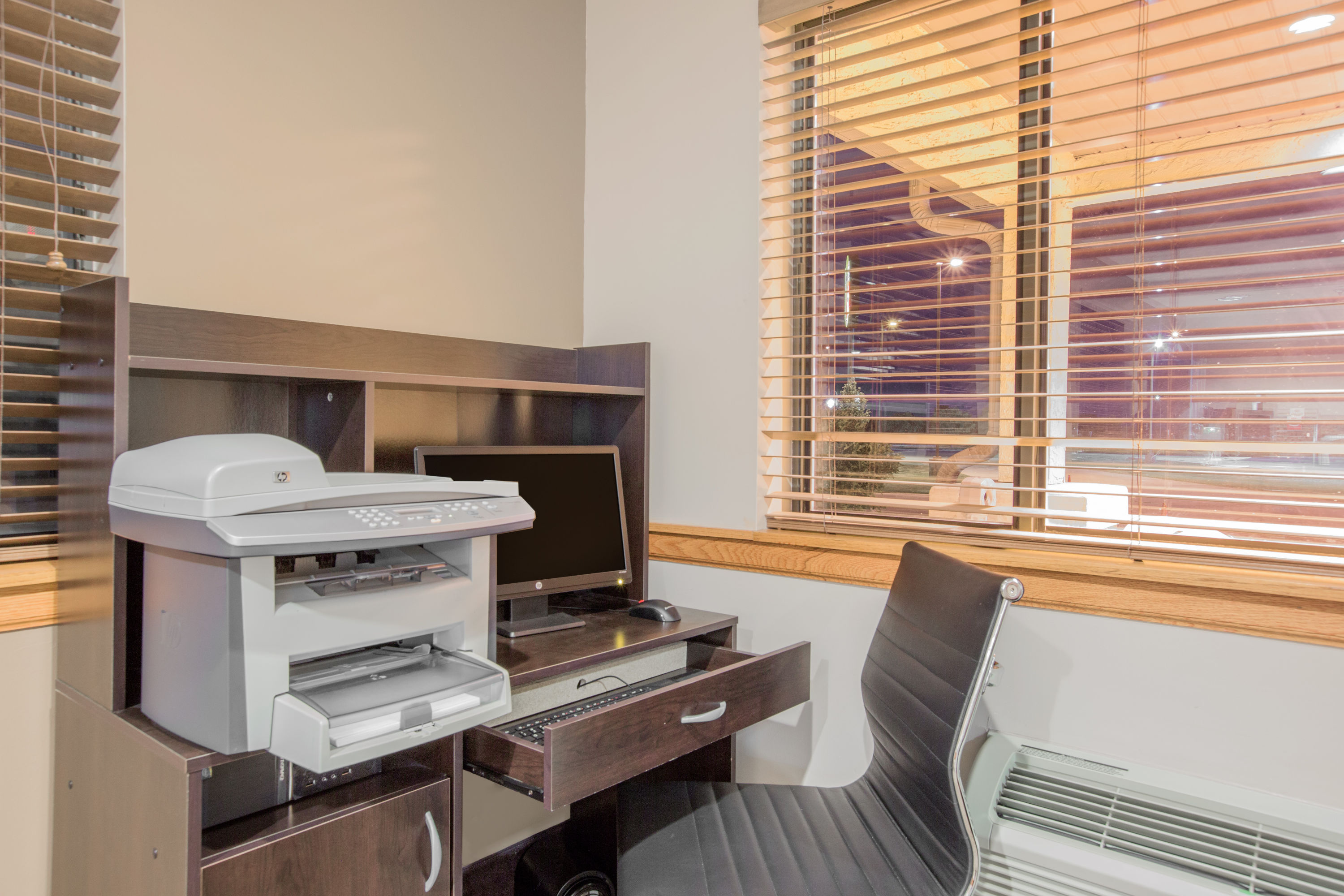 Super 8 by Wyndham Hastings business center in Hastings, Nebraska