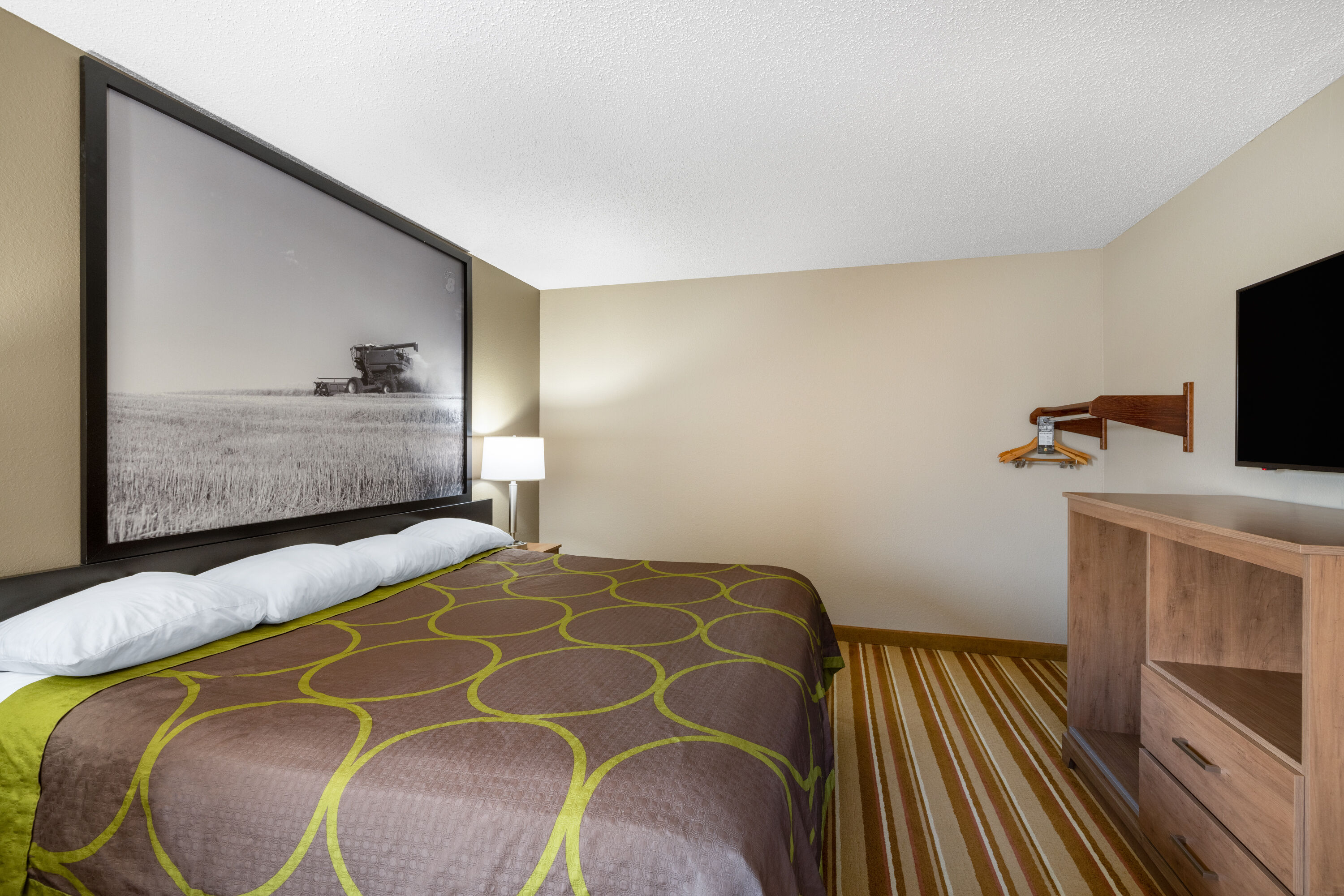 Super 8 by Wyndham O Neill NE suite in O Neill, Nebraska